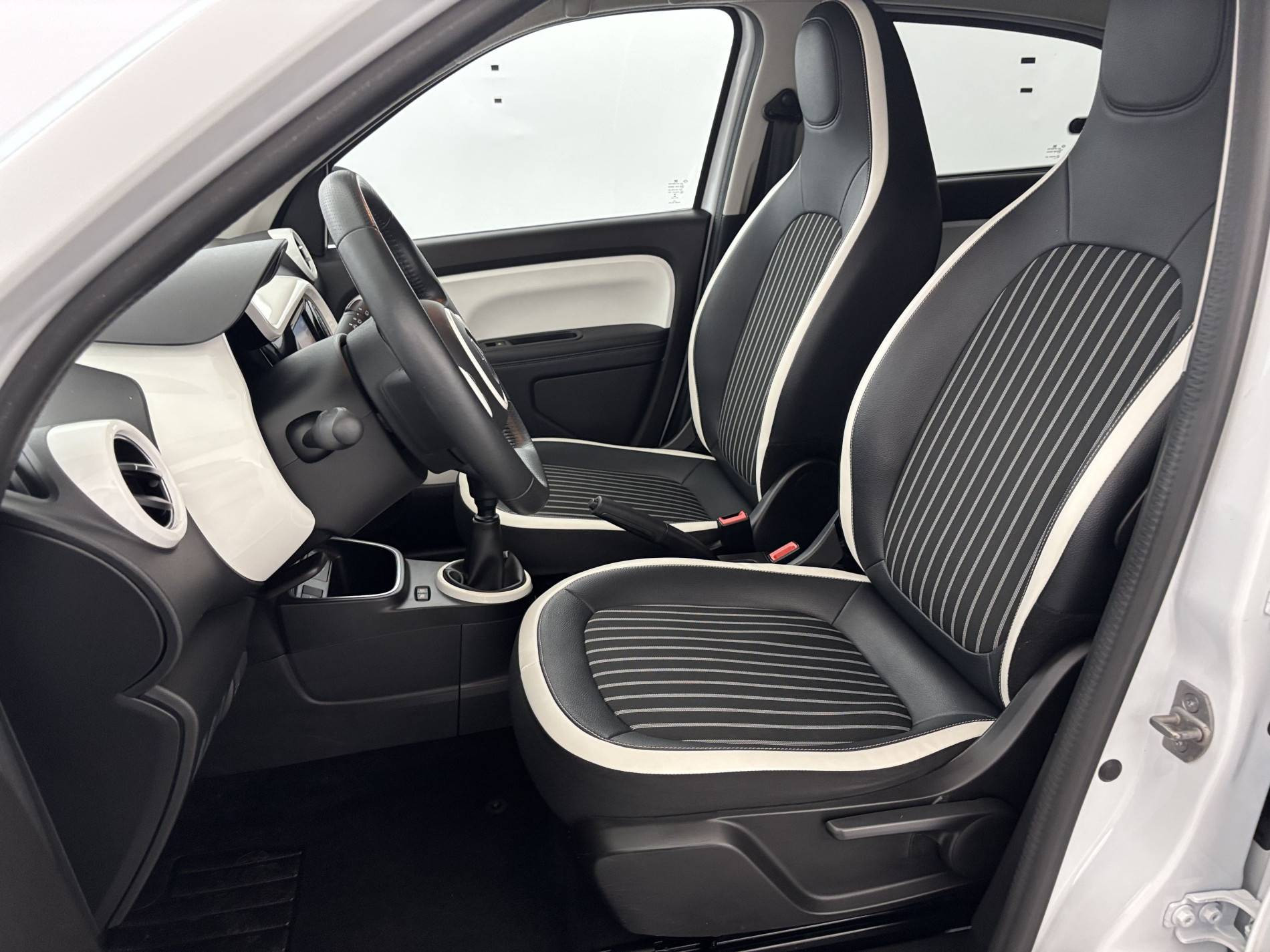 Vente en ligne Renault Twingo 3  SCe 65 au prix de 10 391 €