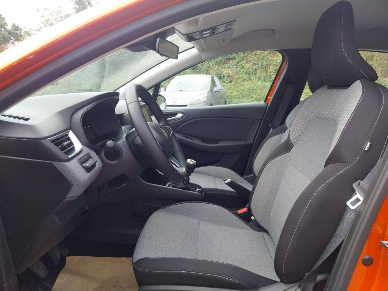 Vente en ligne Renault Clio 5 Clio TCe 90 au prix de 15 290 €