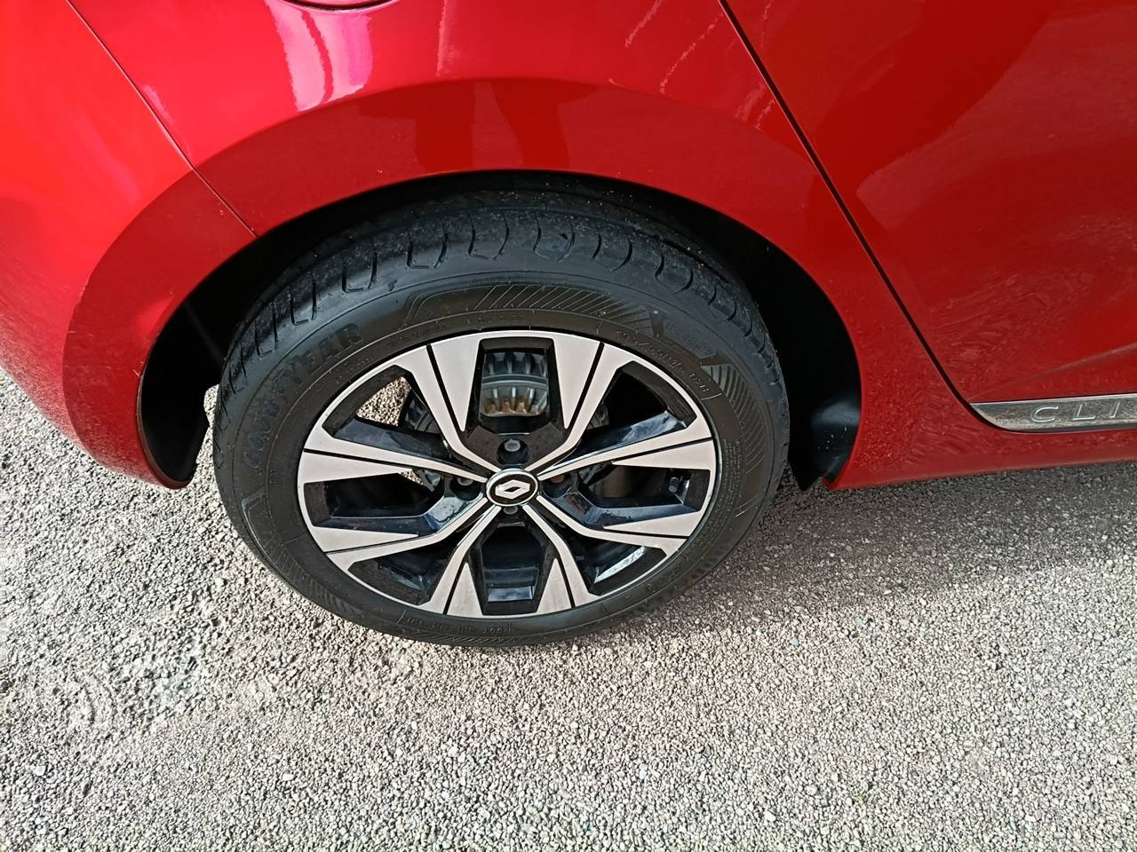 Vente en ligne Renault Clio 5 Clio TCe 90 - 21N au prix de 13 990 €