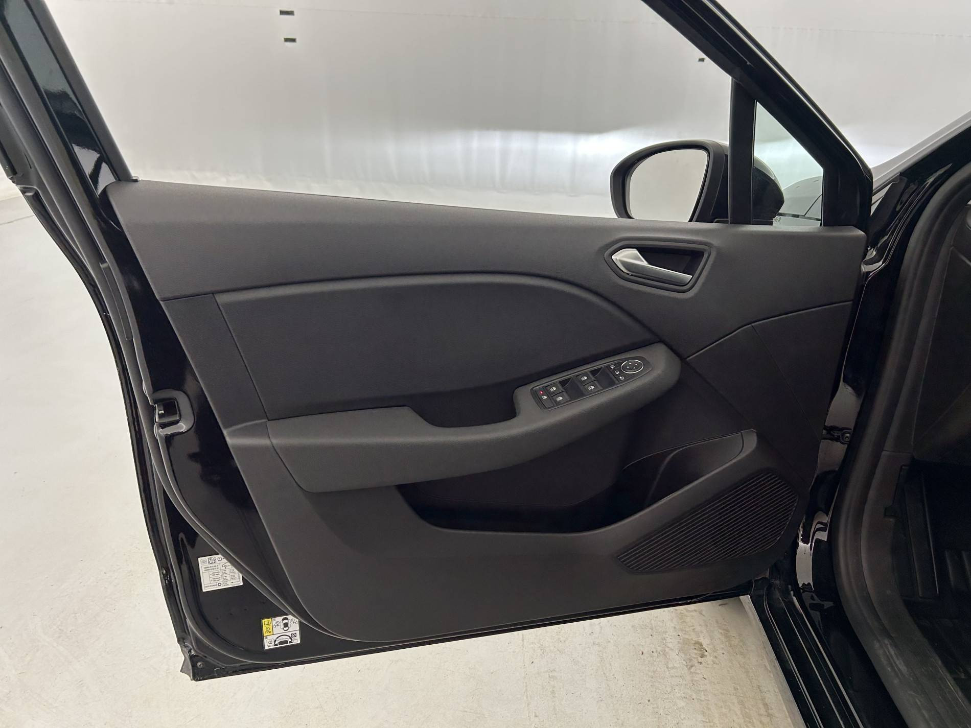 Vente en ligne Renault Clio 5 Clio E-Tech full hybrid 145 au prix de 18 500 €