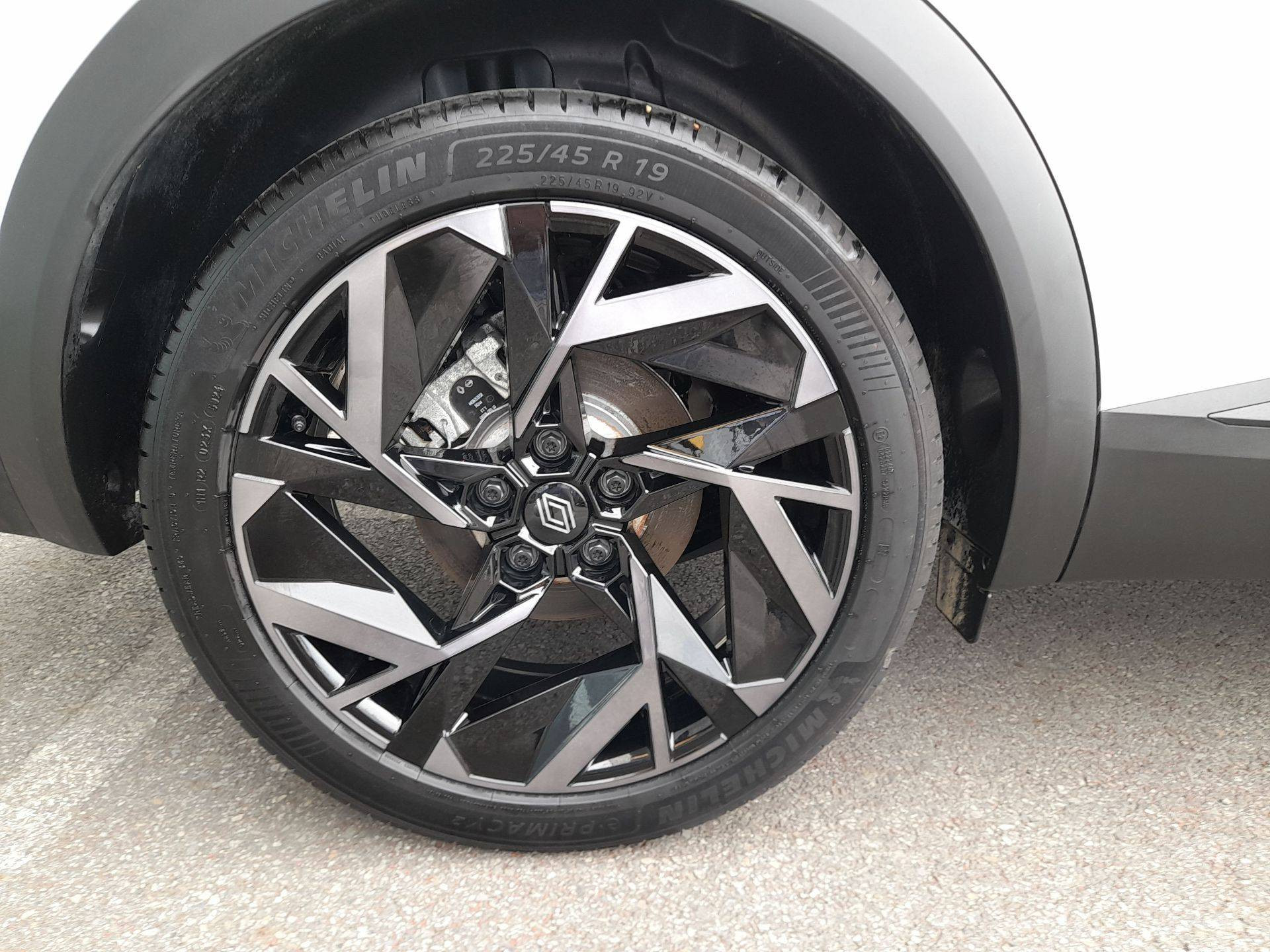 Vente en ligne Renault Symbioz  E-Tech full hybrid 145 au prix de 29 990 €