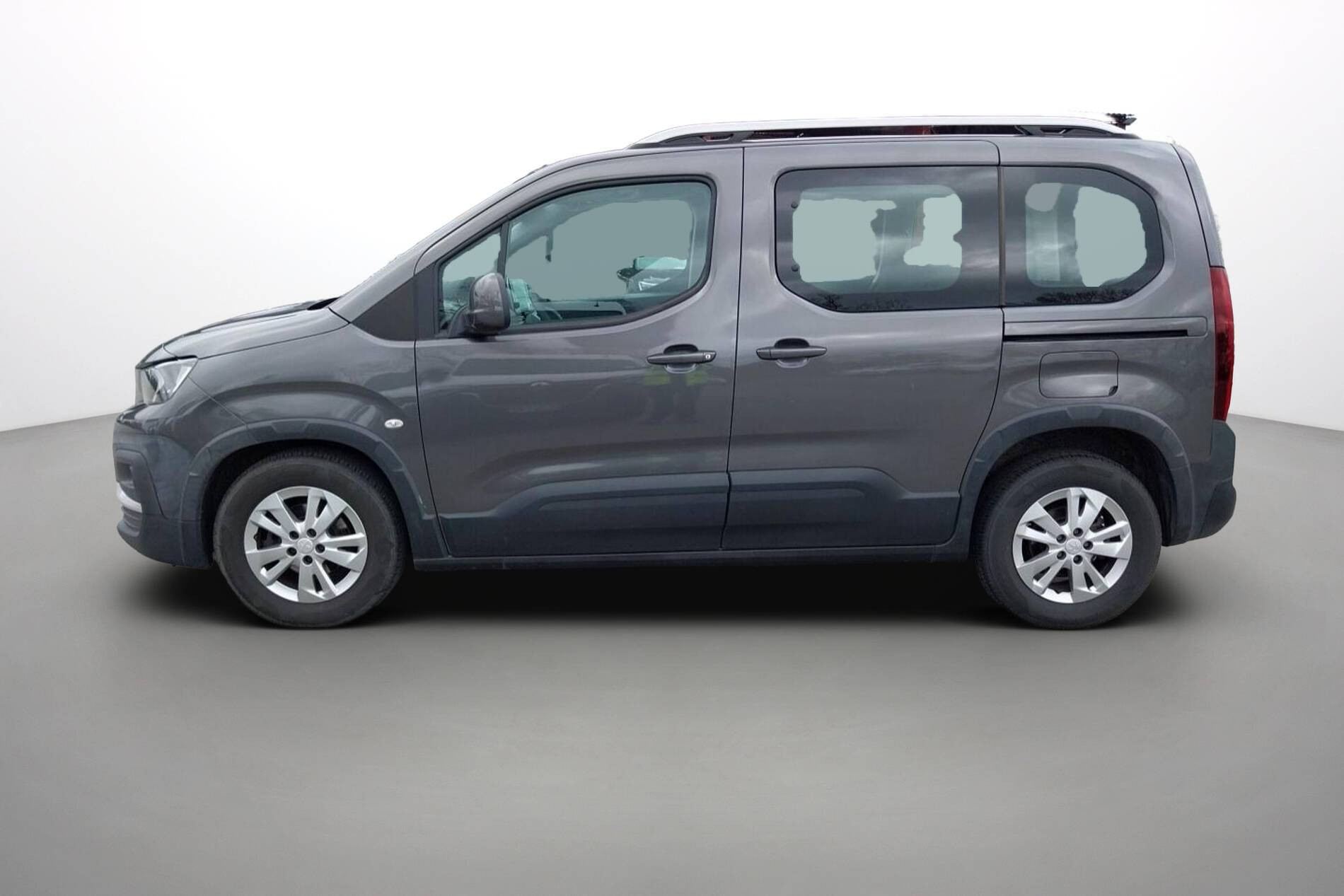 Vente en ligne Peugeot Rifter  Standard BlueHDi 100 BVM5 au prix de 17 890 €