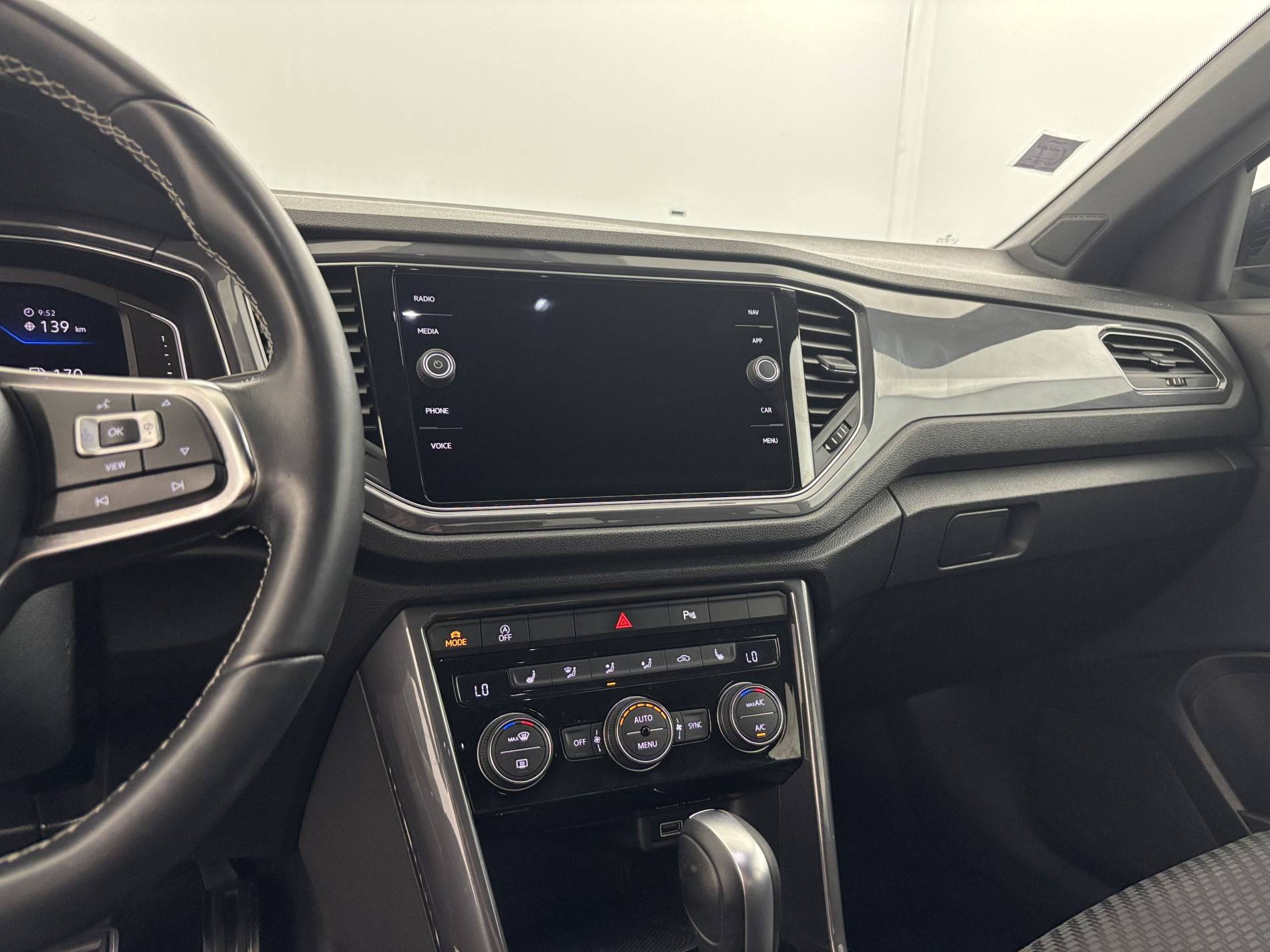 Vente en ligne Volkswagen T-Roc  2.0 TDI 150 Start/Stop DSG7 au prix de 22 590 €