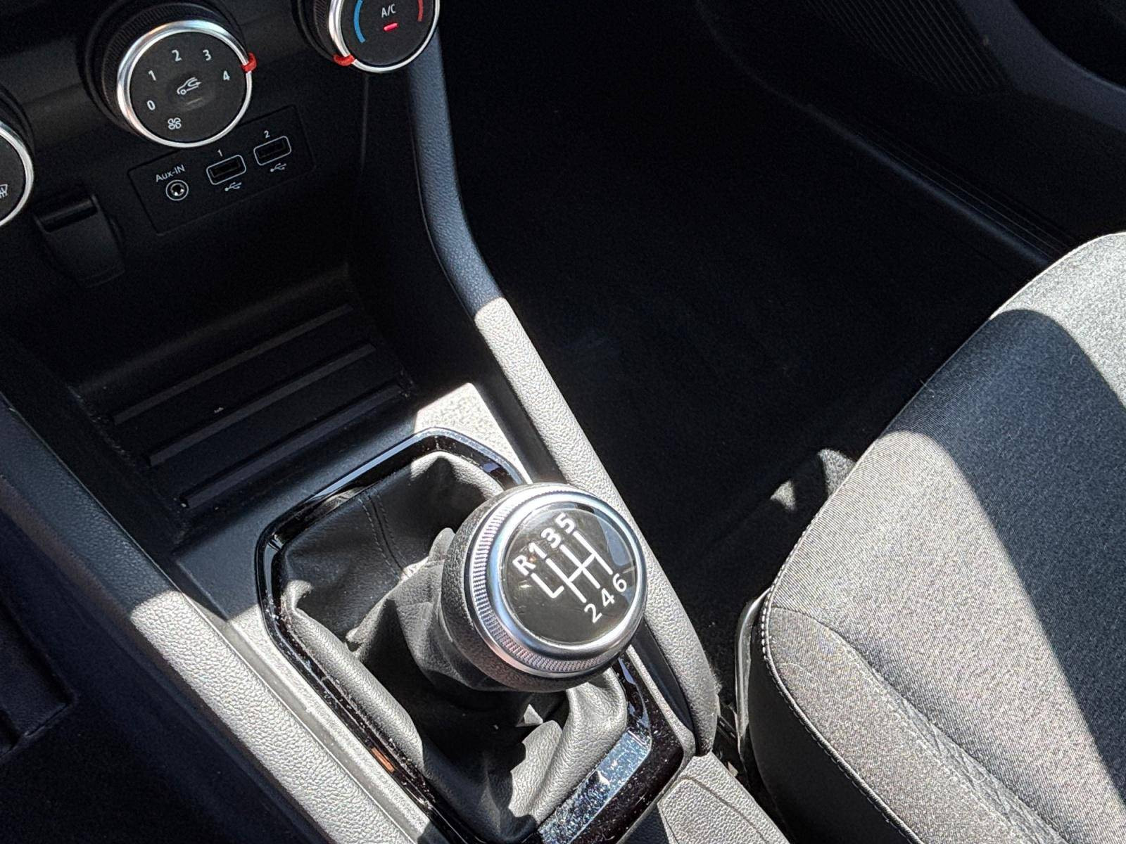 Vente en ligne Renault Clio 5 Clio TCe 90 au prix de 14 250 €