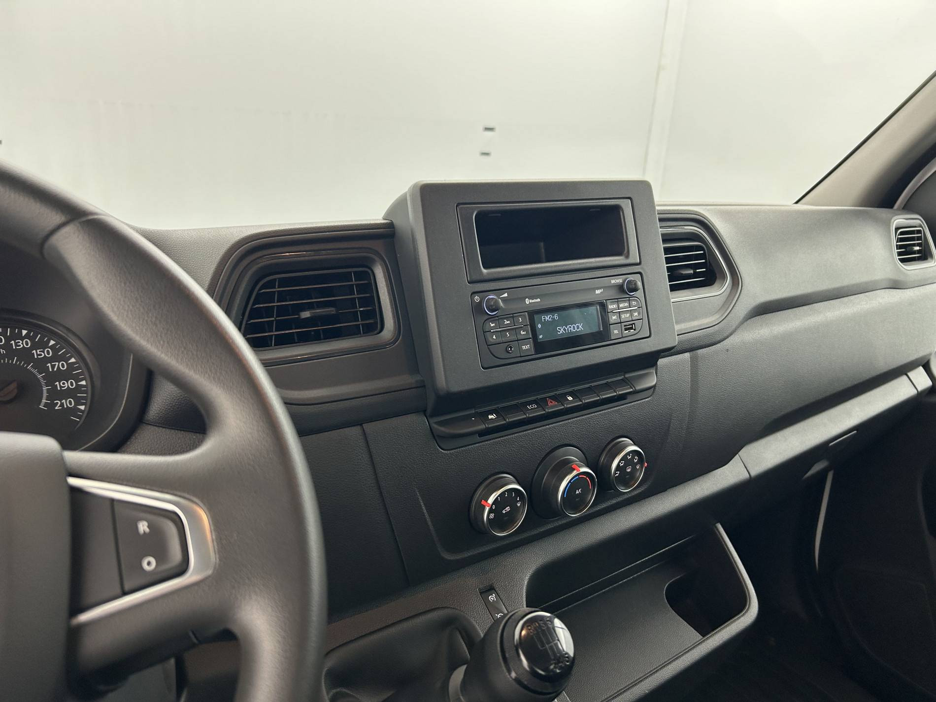 Vente en ligne Renault Master 3 Châssis Cabine MASTER CC PROP RJ3500 L2 PAFC BLUE DCI 130 EURO VI au prix de 32 500 €