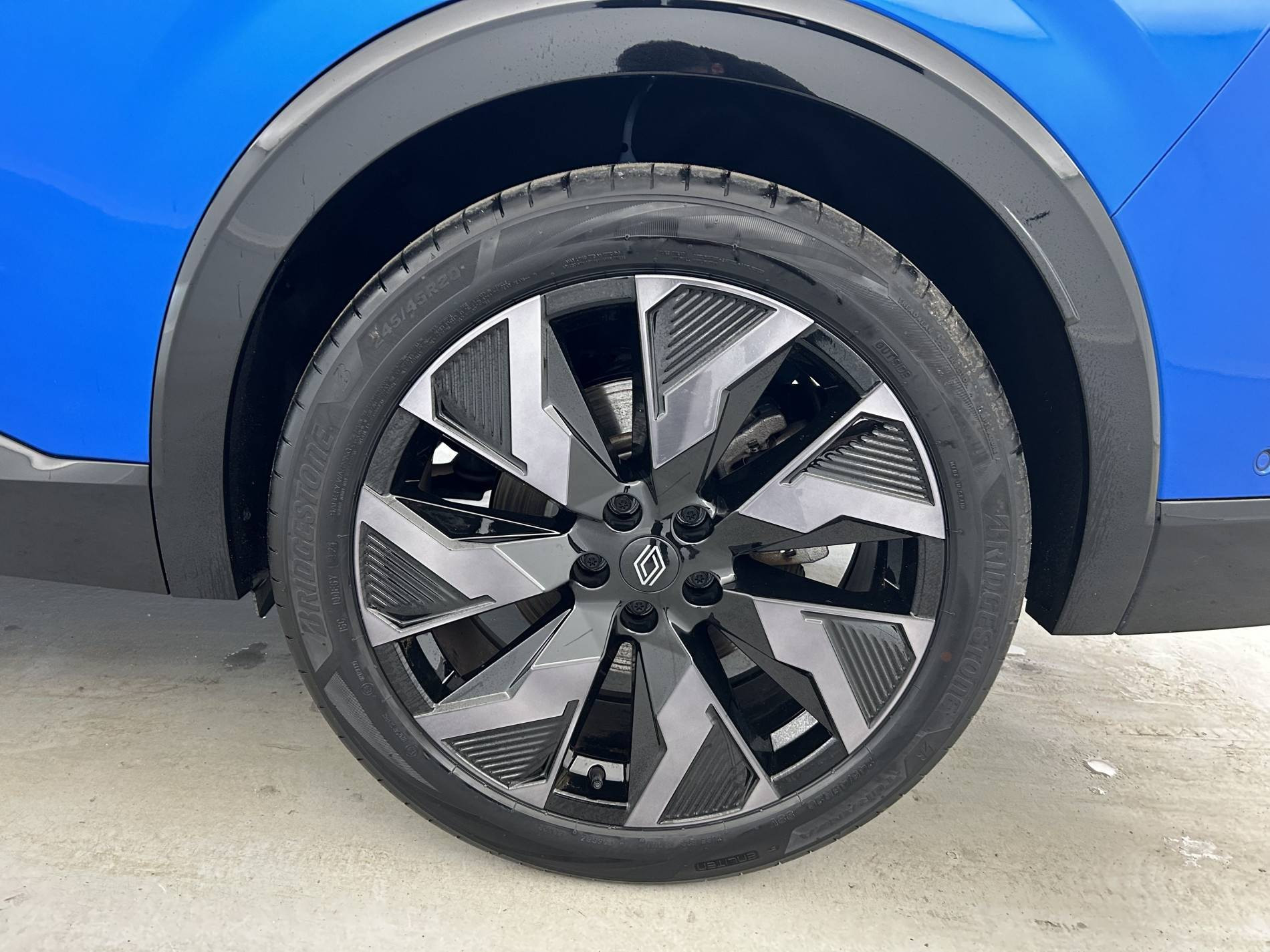 Vente en ligne Renault Rafale  E-Tech full hybrid 200 ch au prix de 41 480 €