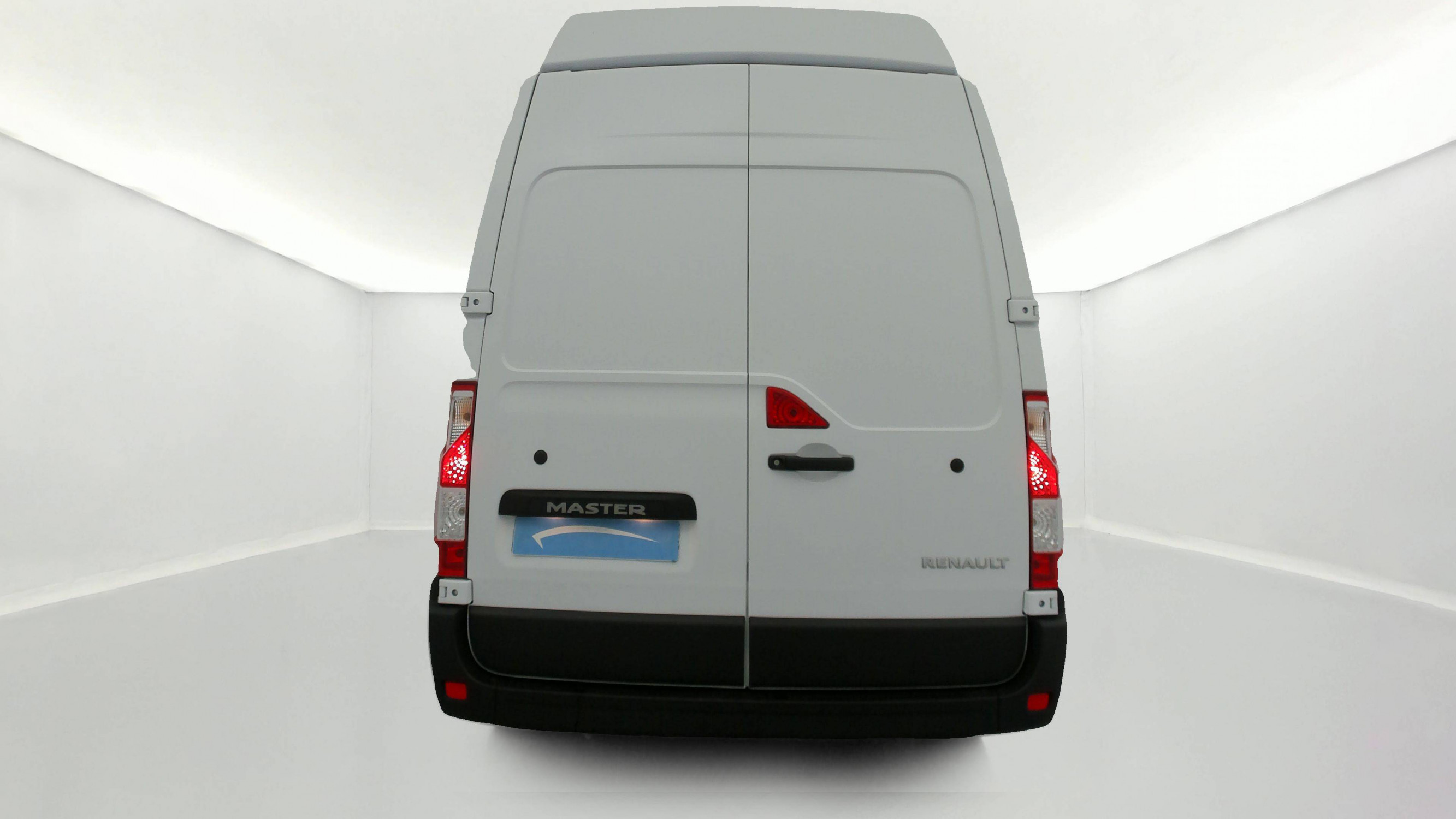 Vente en ligne Renault Master Fourgon MASTER FGN TRAC F3500 L3H3 BLUE DCI 135 au prix de 27 990 €