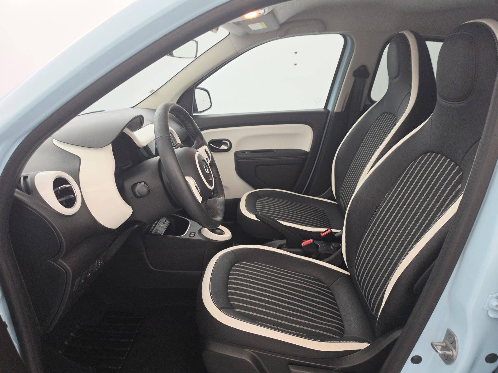 Vente en ligne Renault Twingo Electrique Twingo III E-Tech au prix de 14 490 €