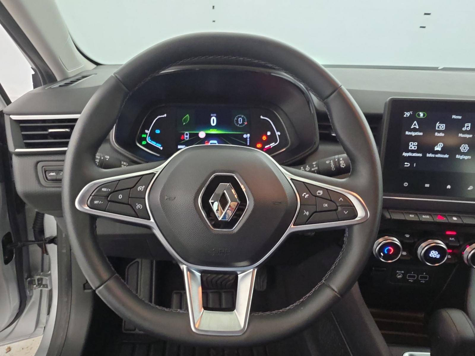 Vente en ligne Renault Clio 5 Clio E-Tech full hybrid 145 au prix de 16 590 €