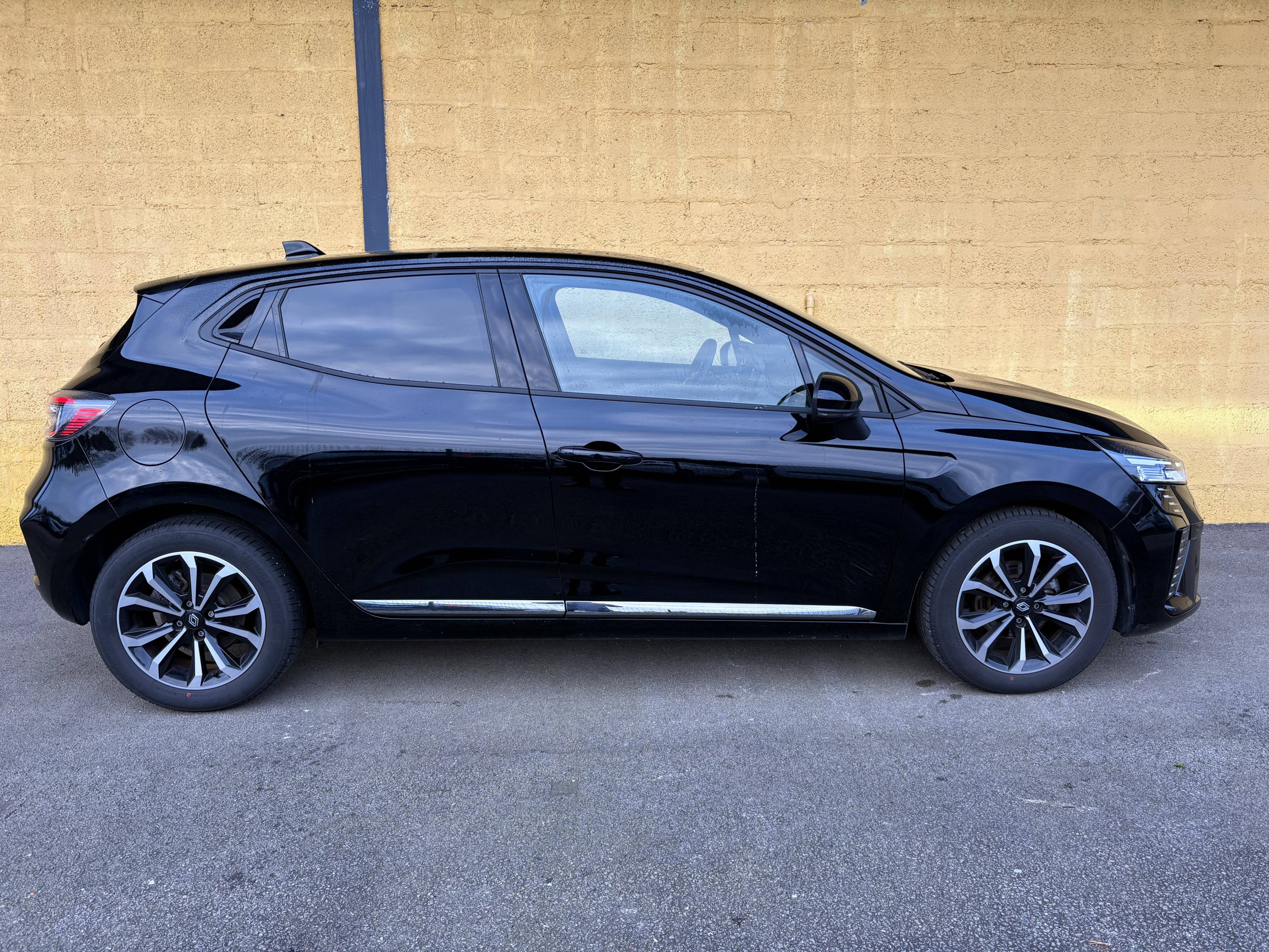 Vente en ligne Renault Clio 5 Clio TCe 90 ch GSR2 au prix de 18 890 €