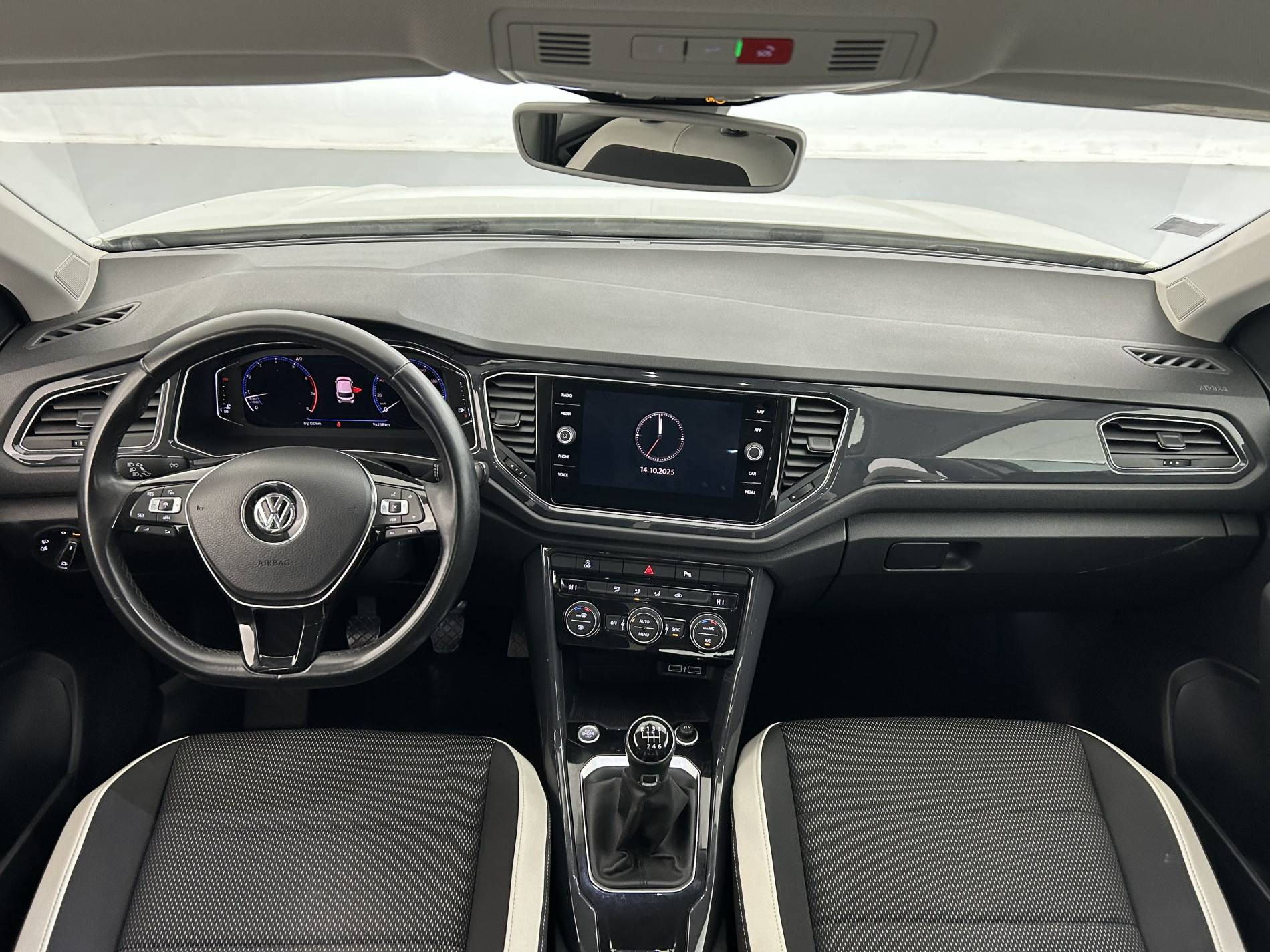 Vente en ligne Volkswagen T-Roc  1.5 TSI 150 EVO Start/Stop BVM6 au prix de 16 990 €