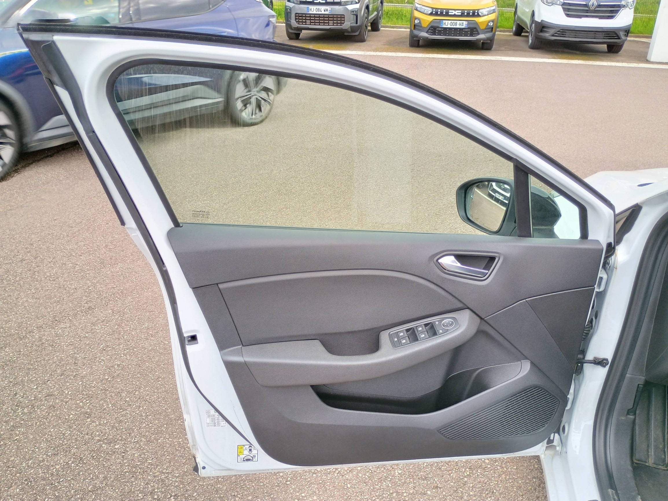 Vente en ligne Renault Clio 5 Clio TCe 90 - 21N au prix de 14 490 €