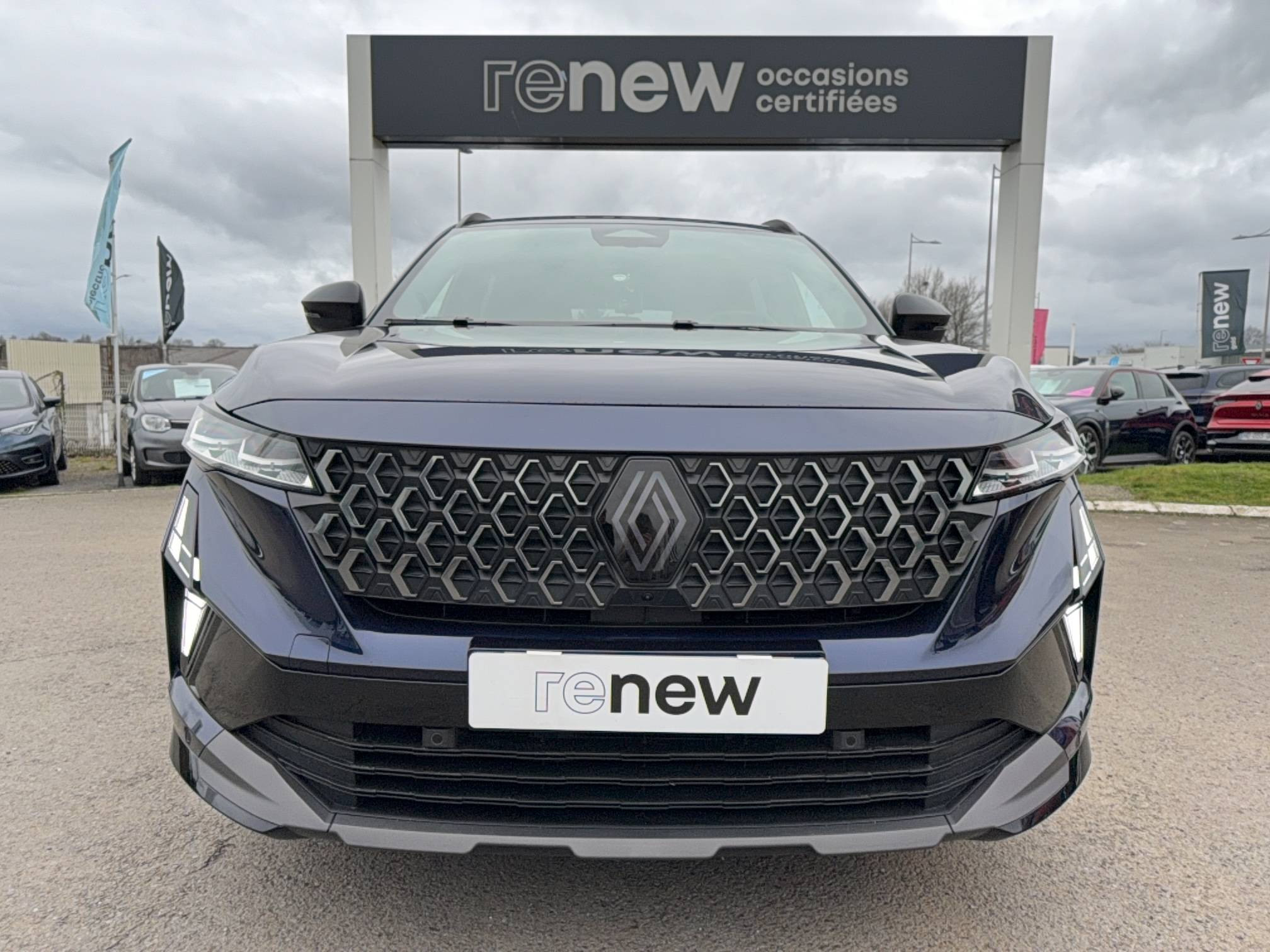 Vente en ligne Renault Espace Espace full hybrid E-Tech 200 ch 7pl au prix de 49 480 €