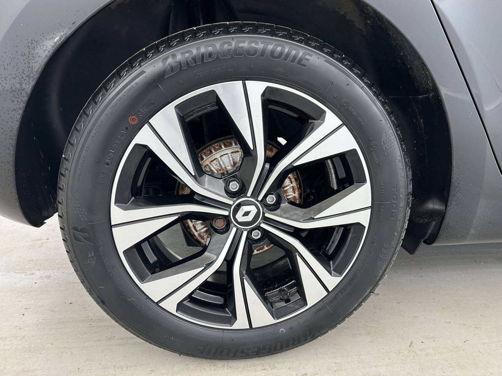 Vente en ligne Renault Clio 5 Clio TCe 90 - 21N au prix de 13 490 €