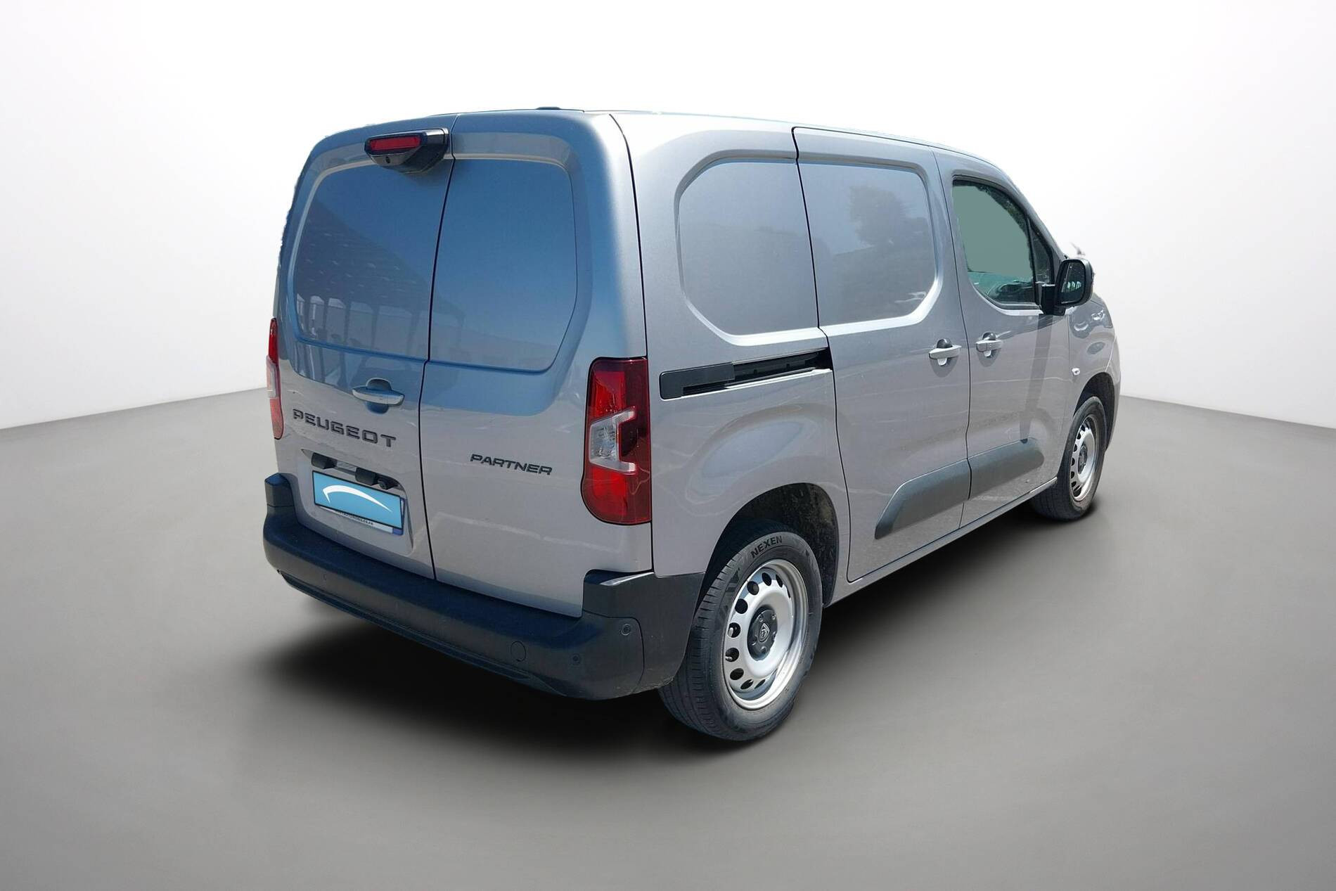 Vente en ligne Peugeot Partner Fourgon  M 650 KG BLUEHDI 130 S&S EAT8 au prix de 18 990 €