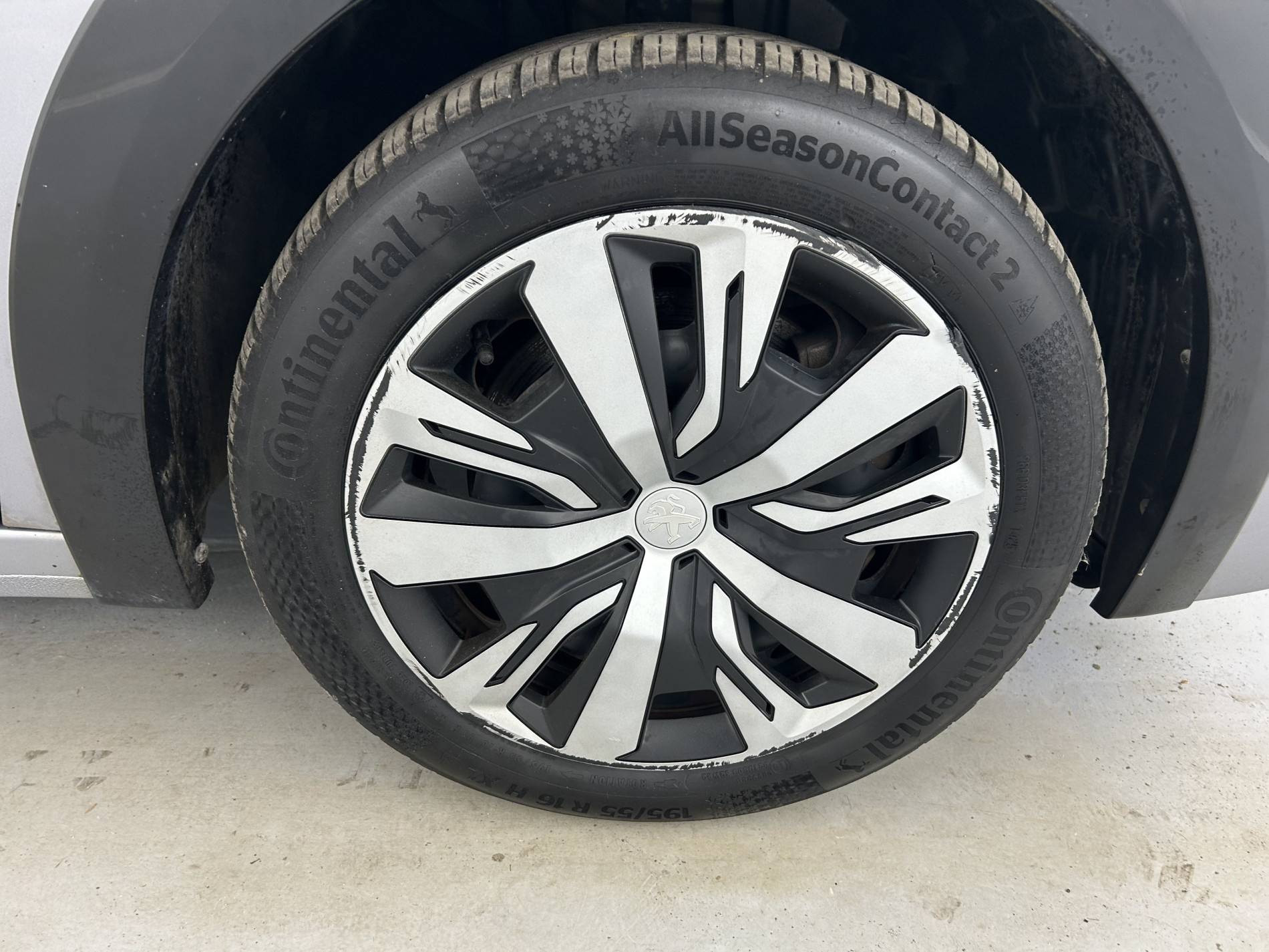 Vente en ligne Peugeot E-208 208 Electrique 50 kWh 136ch au prix de 12 390 €