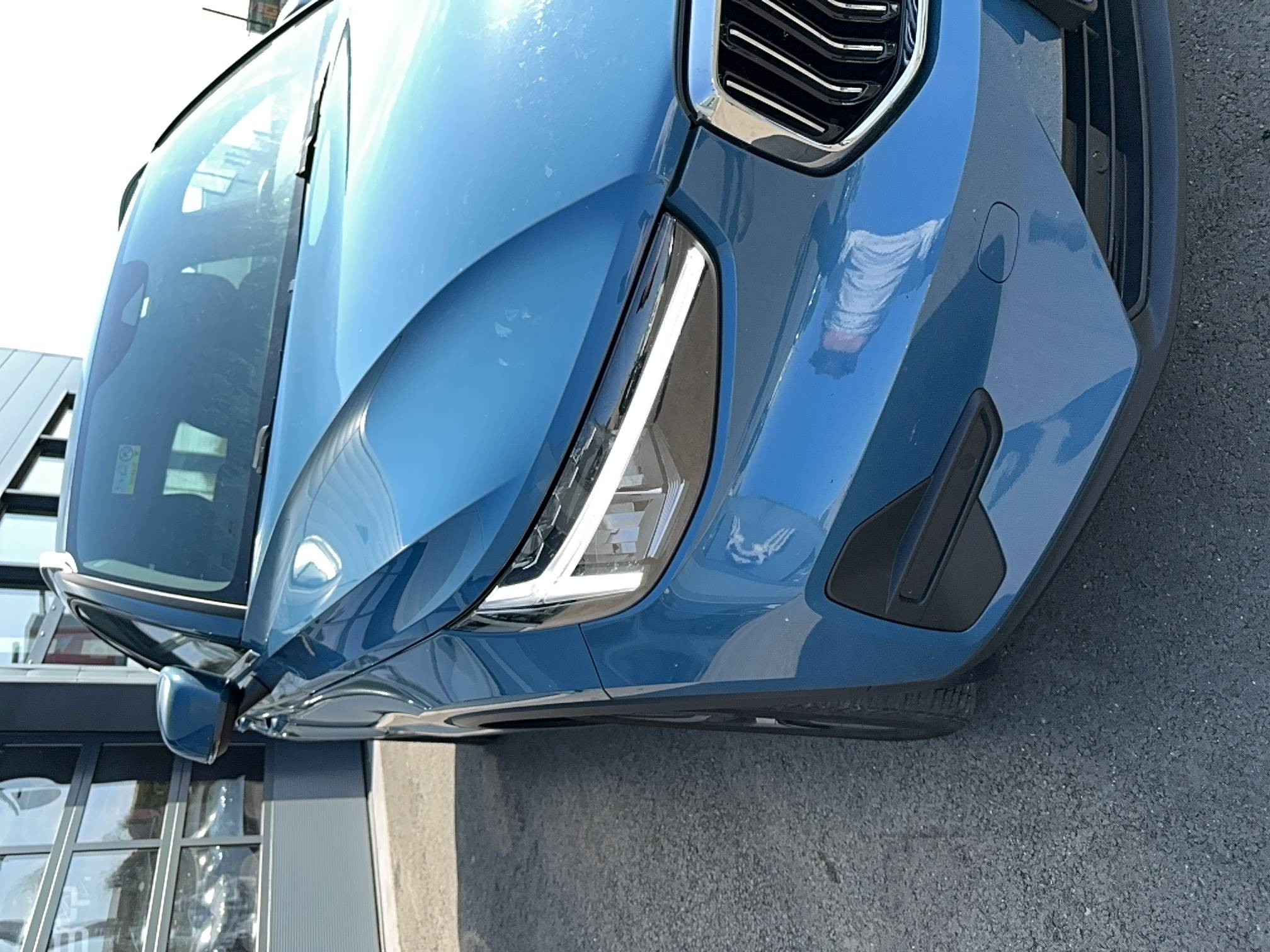 Vente en ligne Volvo XC40  T4 Recharge 129+82 ch DCT7 au prix de 26 460 €