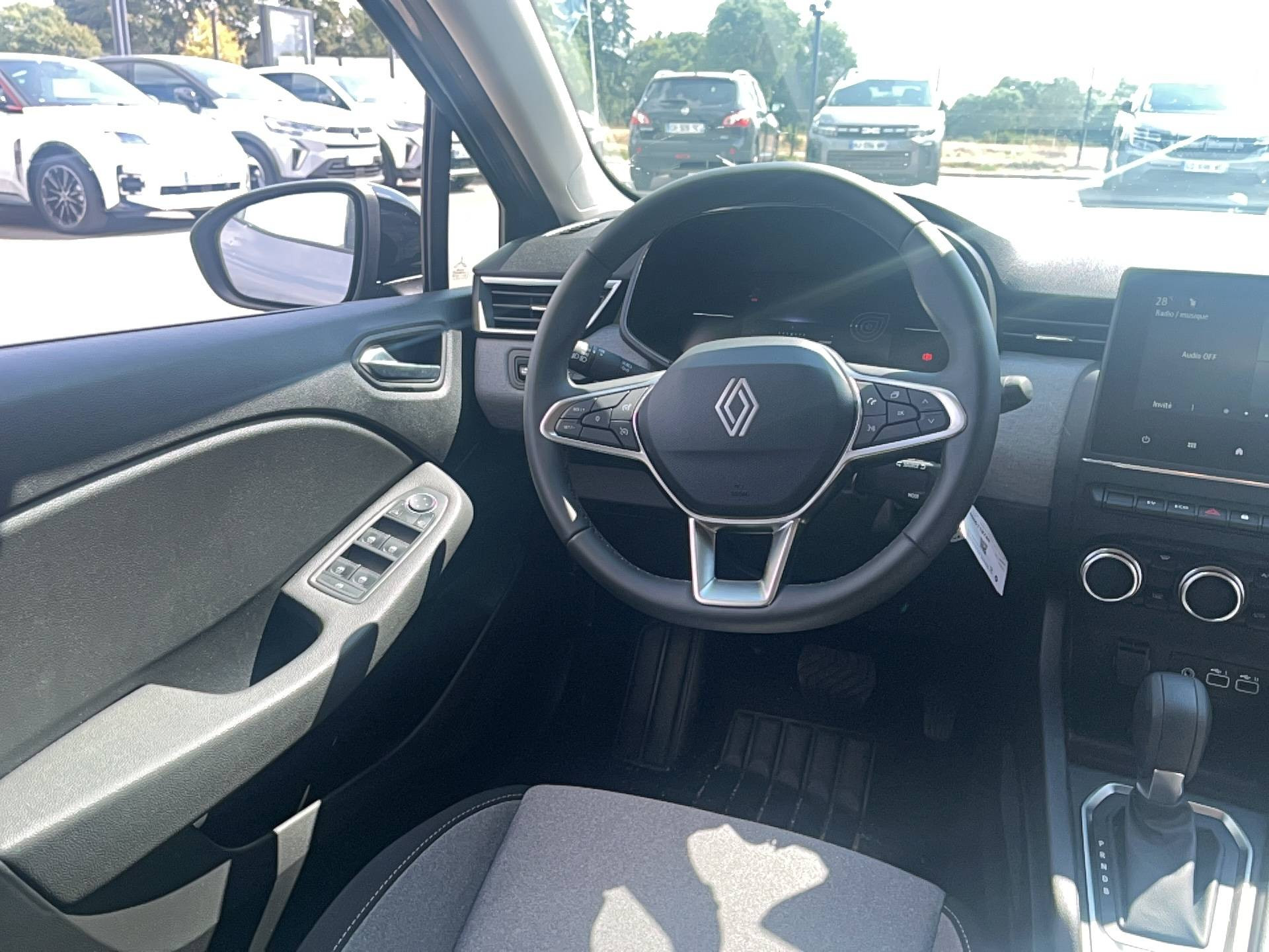 Vente en ligne Renault Clio 5 Clio E-Tech full hybrid 145 ch GSR2 au prix de 18 990 €
