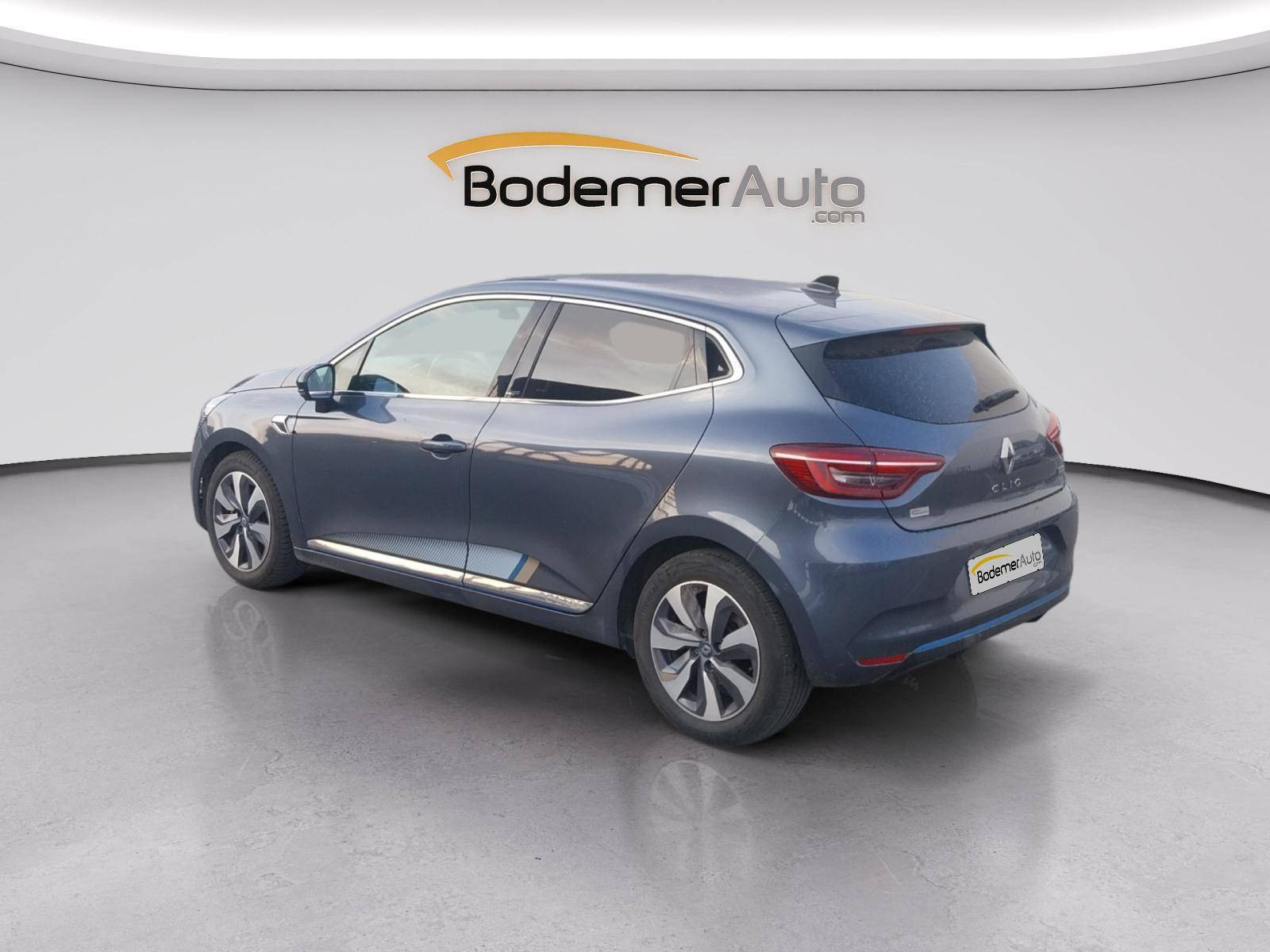 Vente en ligne Renault Clio 5 Clio E-Tech 140 - 21 au prix de 15 990 €