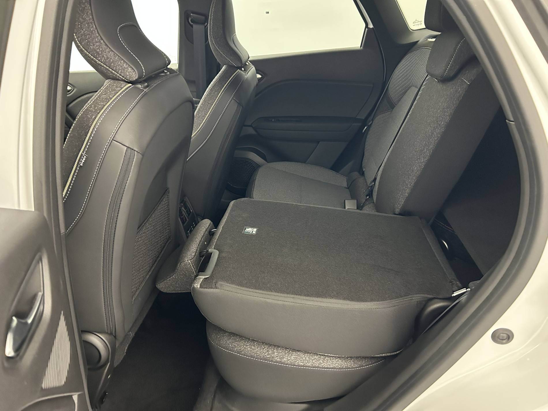 Vente en ligne Renault Symbioz  E-Tech full hybrid 145 au prix de 27 990 €