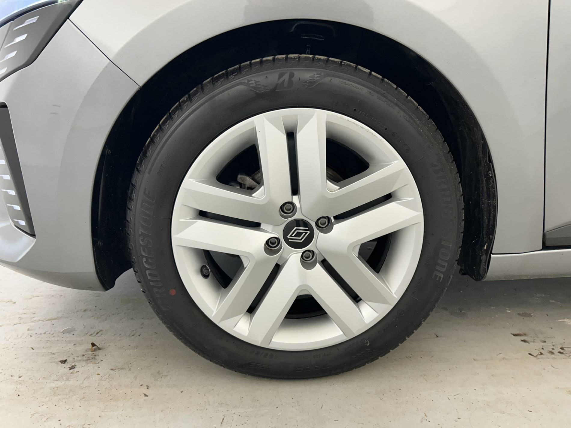 Vente en ligne Renault Clio 5 Clio TCe 90 au prix de 15 485 €
