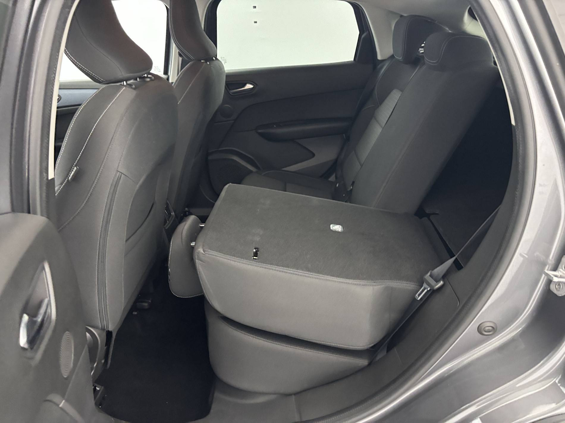 Vente en ligne Renault Arkana  mild hybrid 140 EDC FAP - 22 au prix de 17 490 €