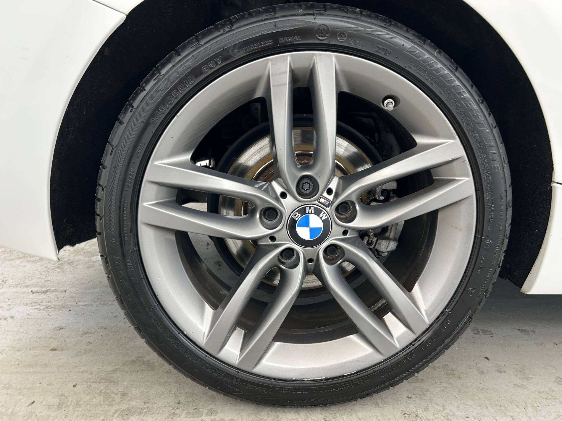 Vente en ligne Bmw Série 1 116d 116 ch BVA8 au prix de 18 990 €