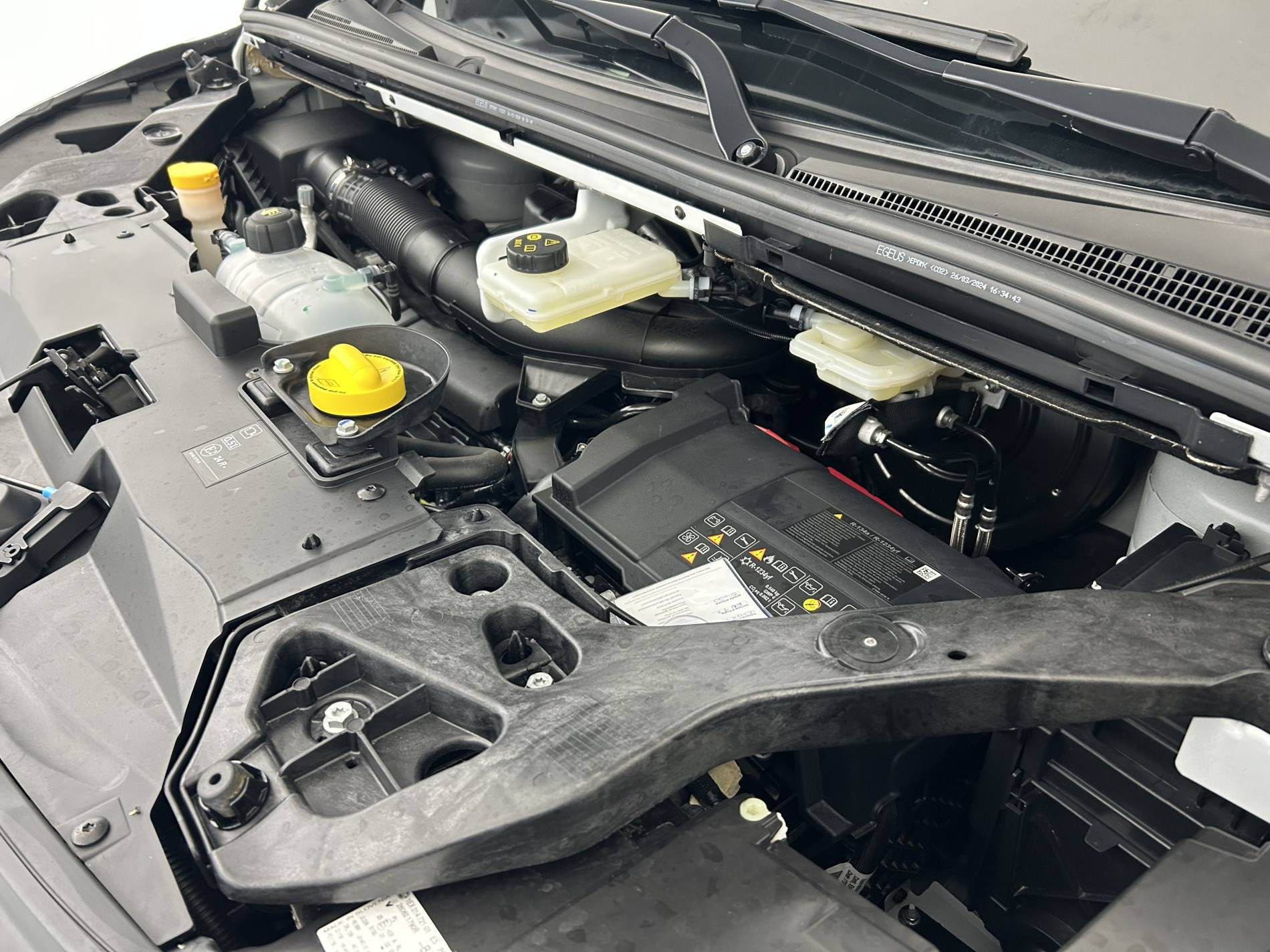 Vente en ligne Renault Trafic 3 Fourgon TRAFIC FG BLUE DCI 130 L1H1 3T GSR2 au prix de 24 390 €