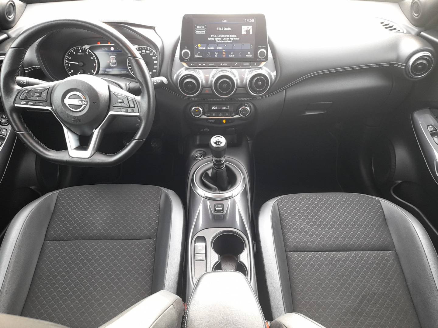 Vente en ligne Nissan Juke F16A SHADOW DIG-T 114 au prix de 18 690 €