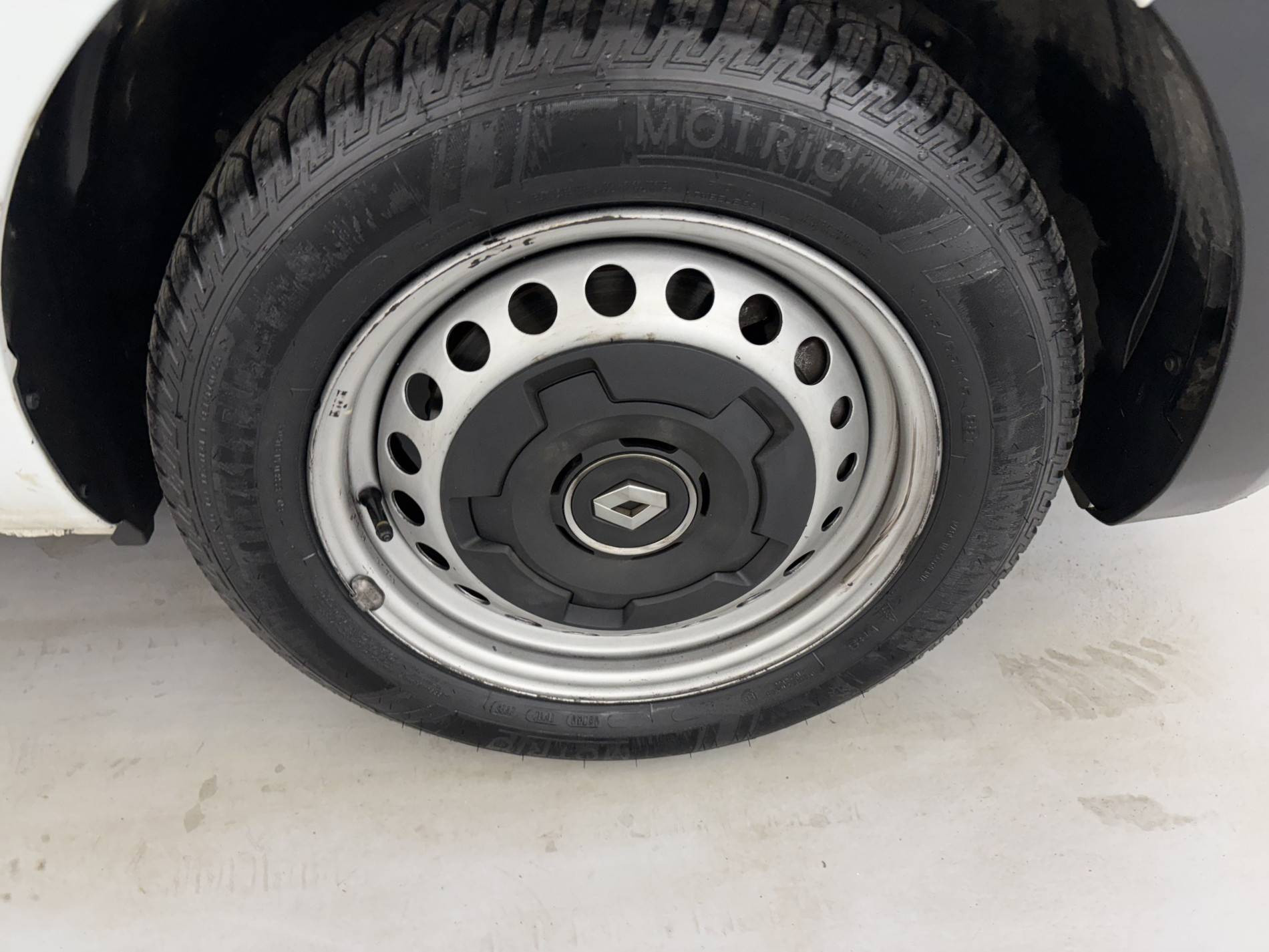 Vente en ligne Renault Express Van  BLUE DCI 95 - 22 au prix de 14 868 €