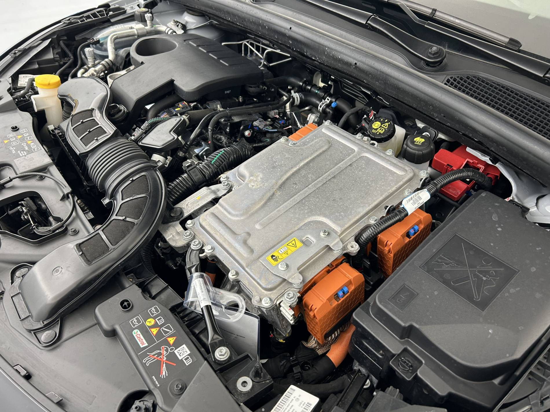 Vente en ligne Renault Clio 5 Clio E-Tech full hybrid 145 ch GSR2 au prix de 20 490 €