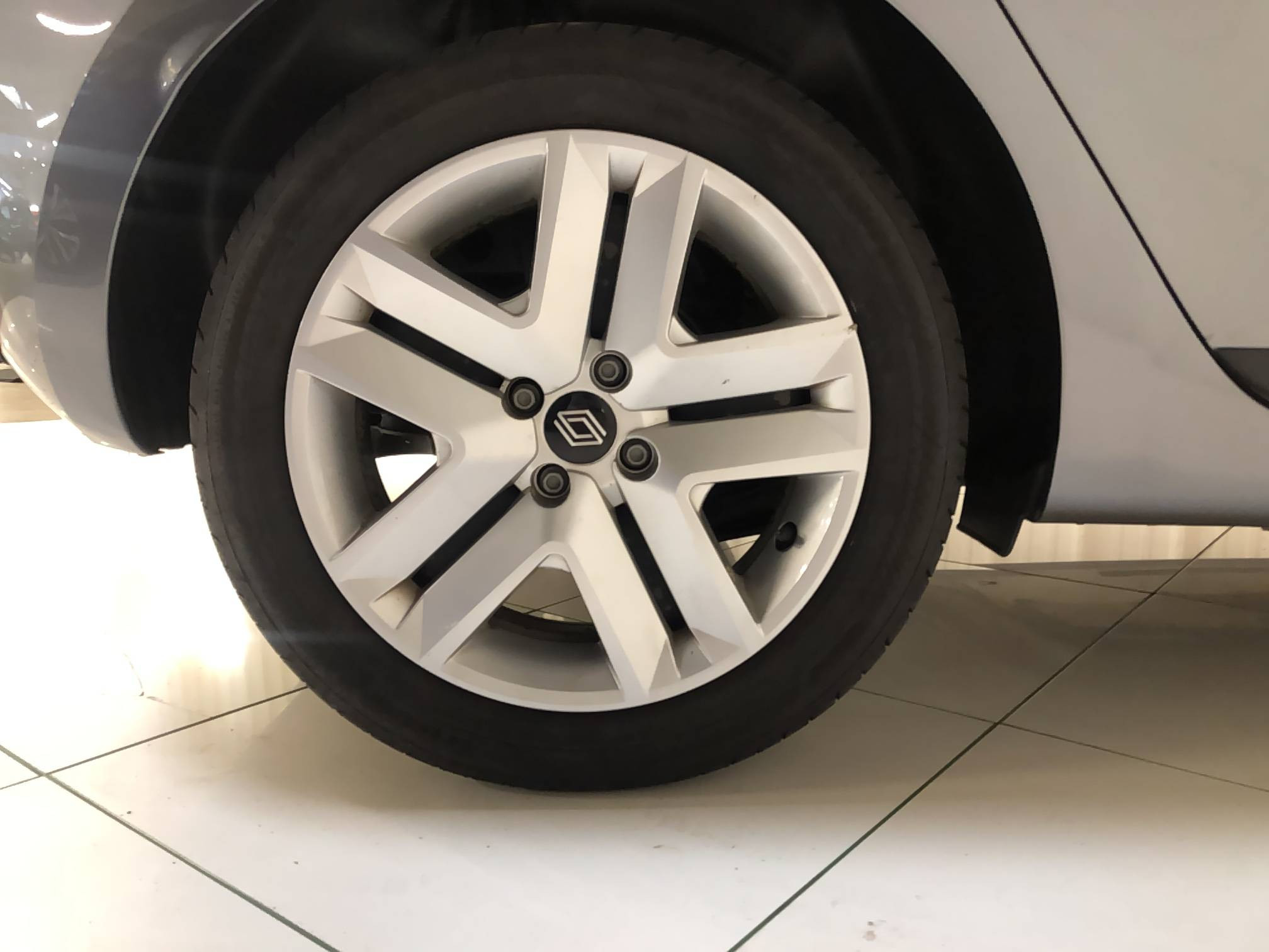 Vente en ligne Renault Clio 5 Clio TCe 90 au prix de 15 990 €