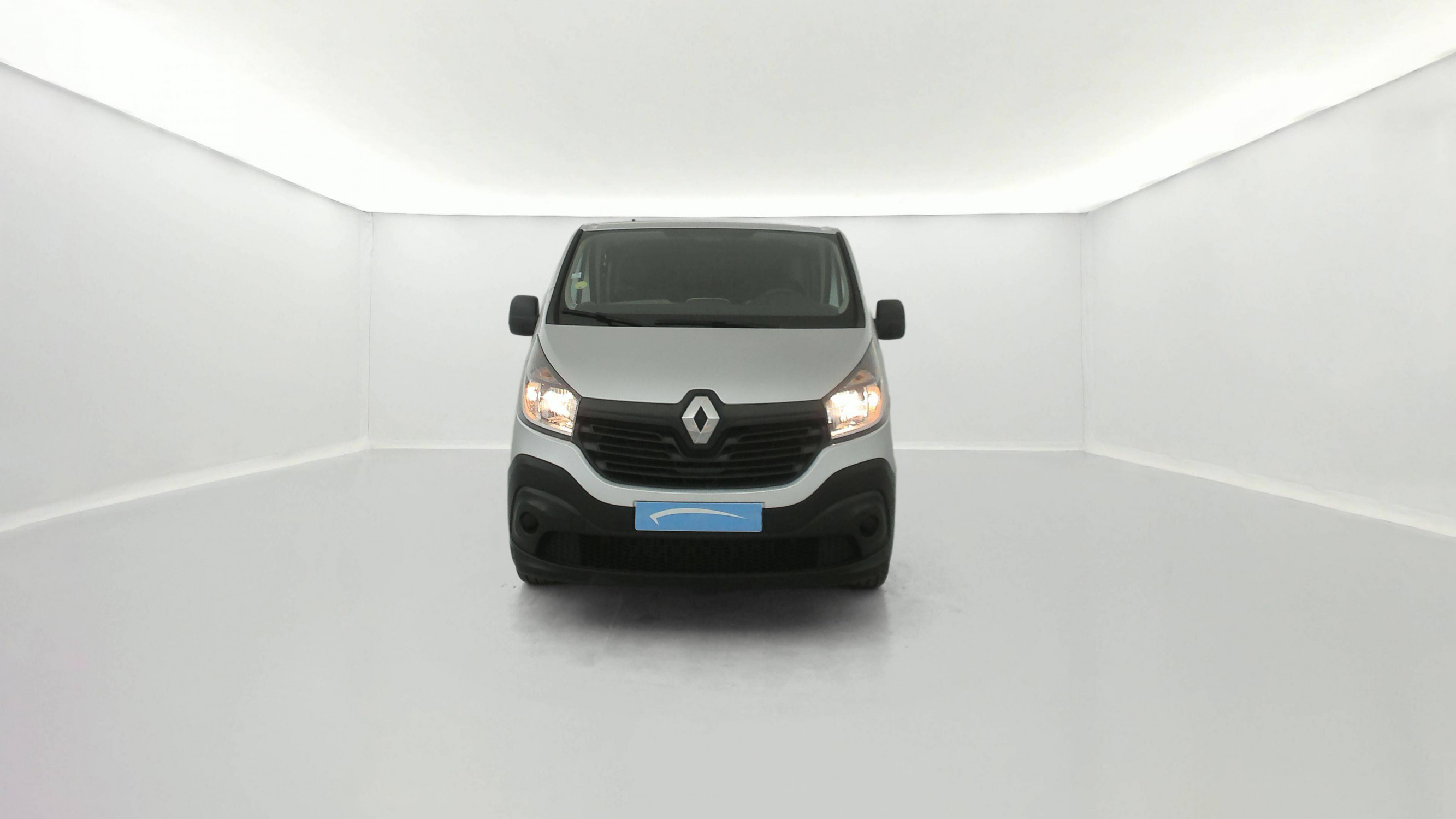 Vente en ligne Renault Trafic Cabine Approfondie TRAFIC CA L1H1 1000 KG DCI 120 E6 au prix de 15 990 €