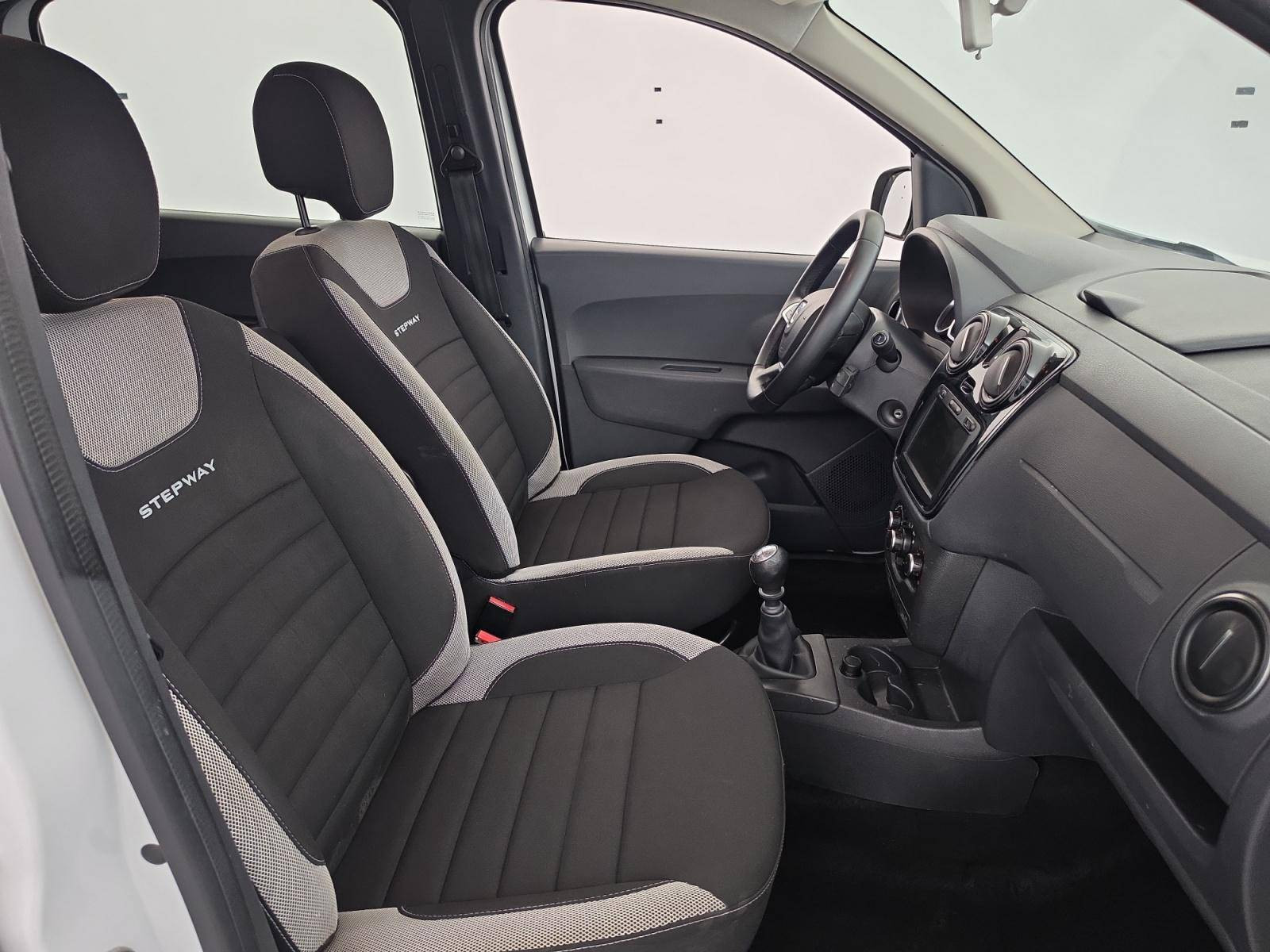 Vente en ligne Dacia Lodgy  Blue dCi 115 7 places au prix de 16 890 €