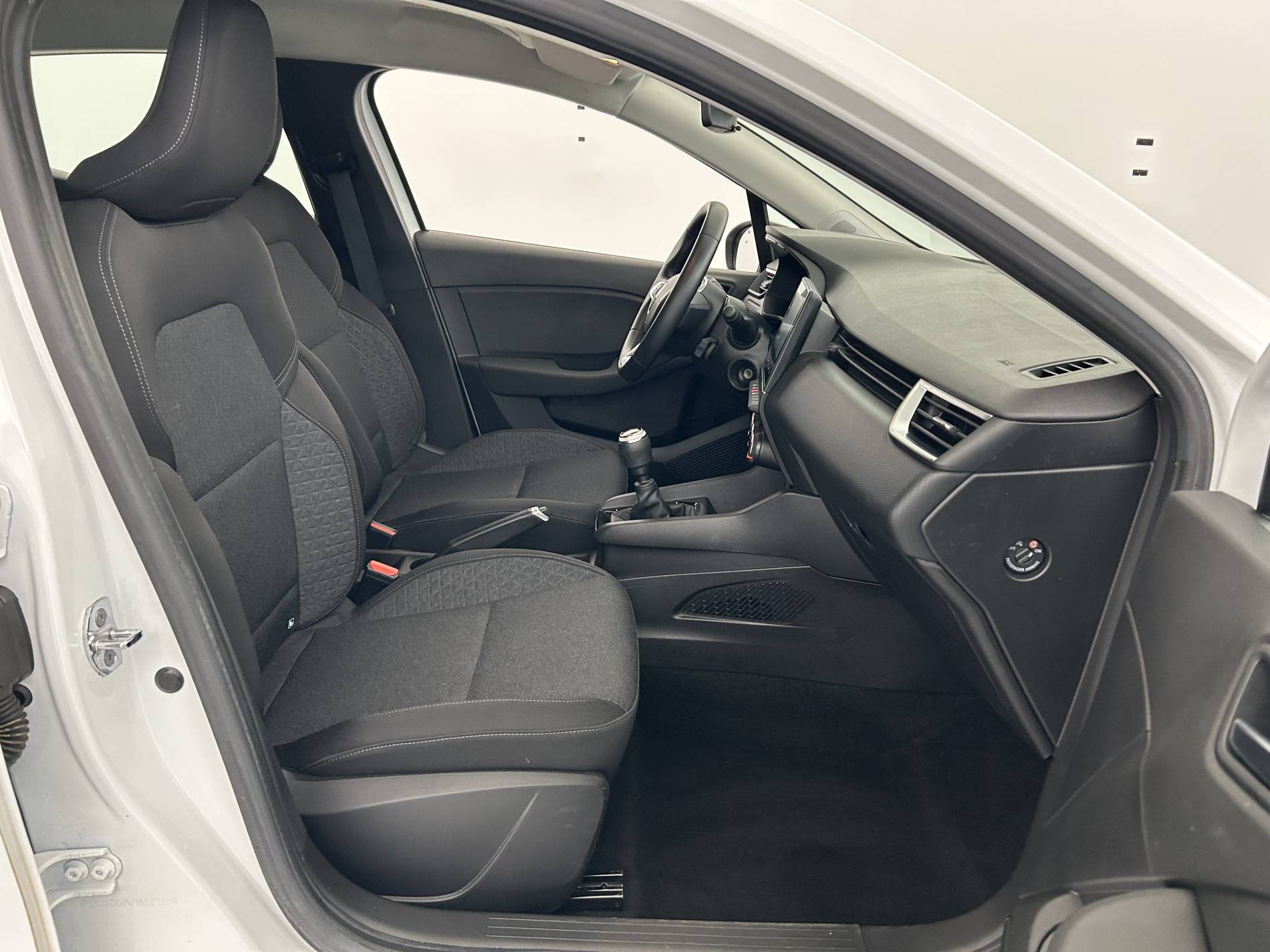 Vente en ligne Renault Clio 5 Clio TCe 90 au prix de 13 890 €