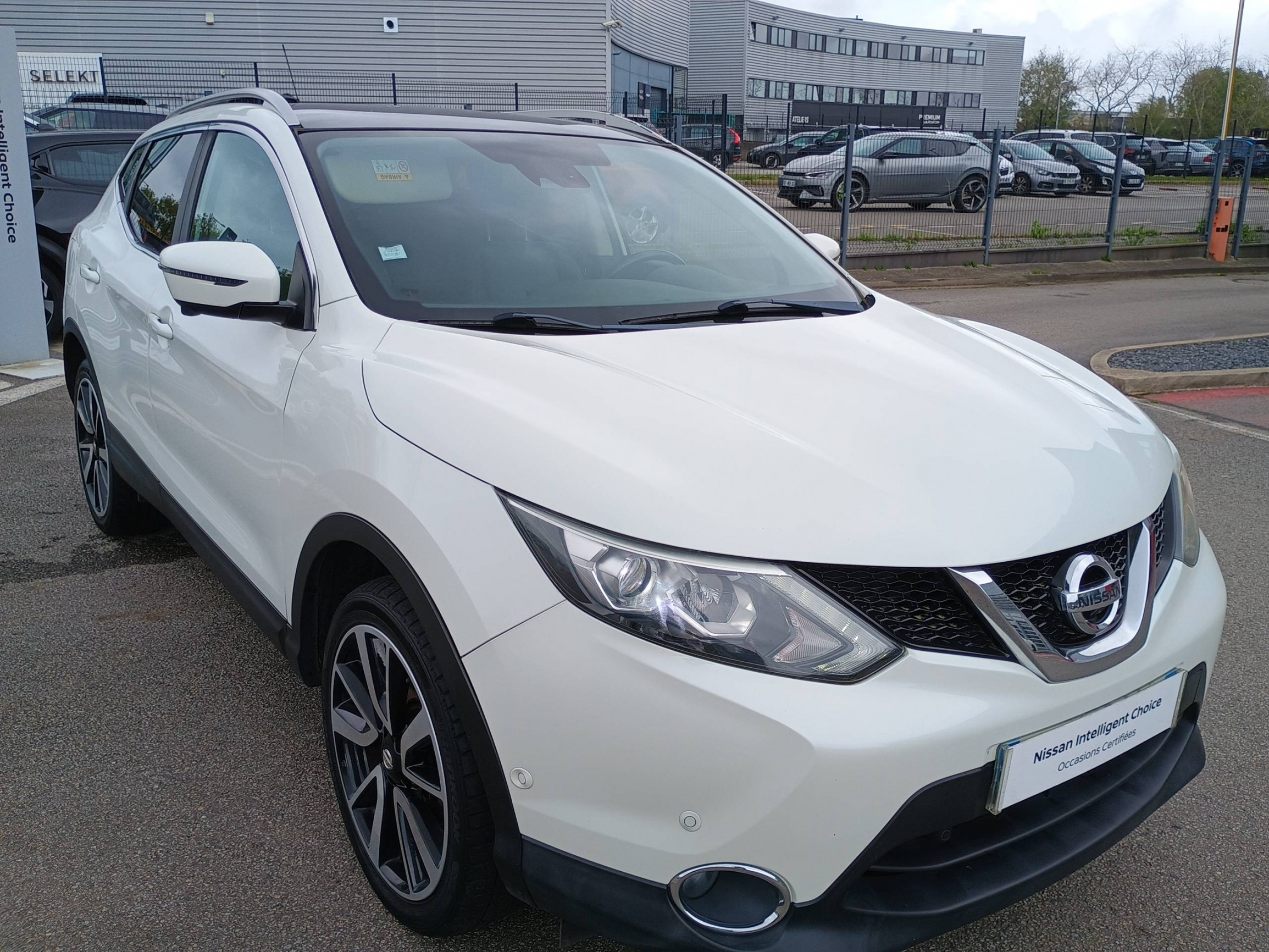 Vente en ligne Nissan Qashqai  1.5 dCi 110 au prix de 12 990 €