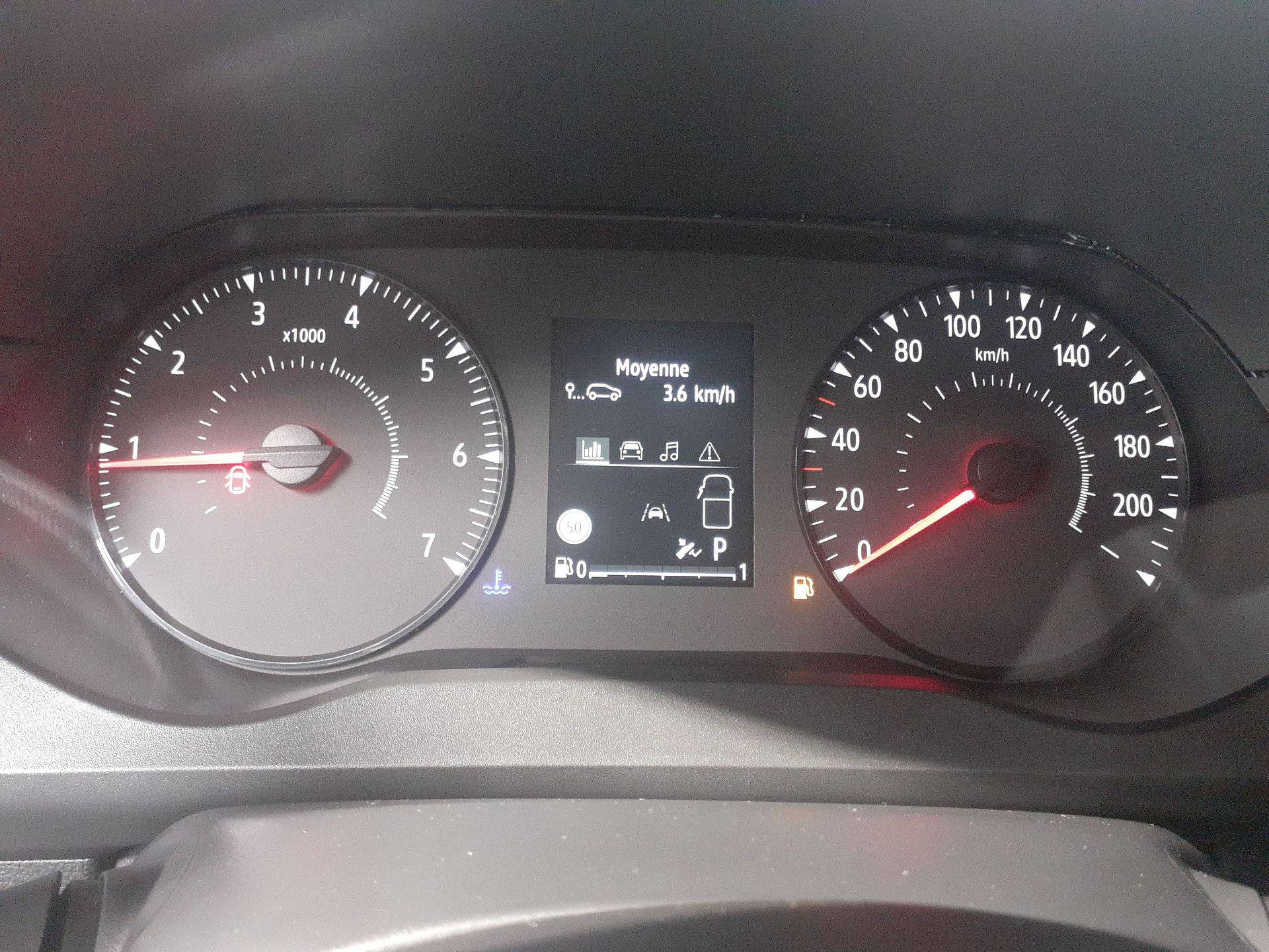 Vente en ligne Renault Kangoo Van  TOLE L1 BLUE DCI 95 AUTO au prix de 24 265 €
