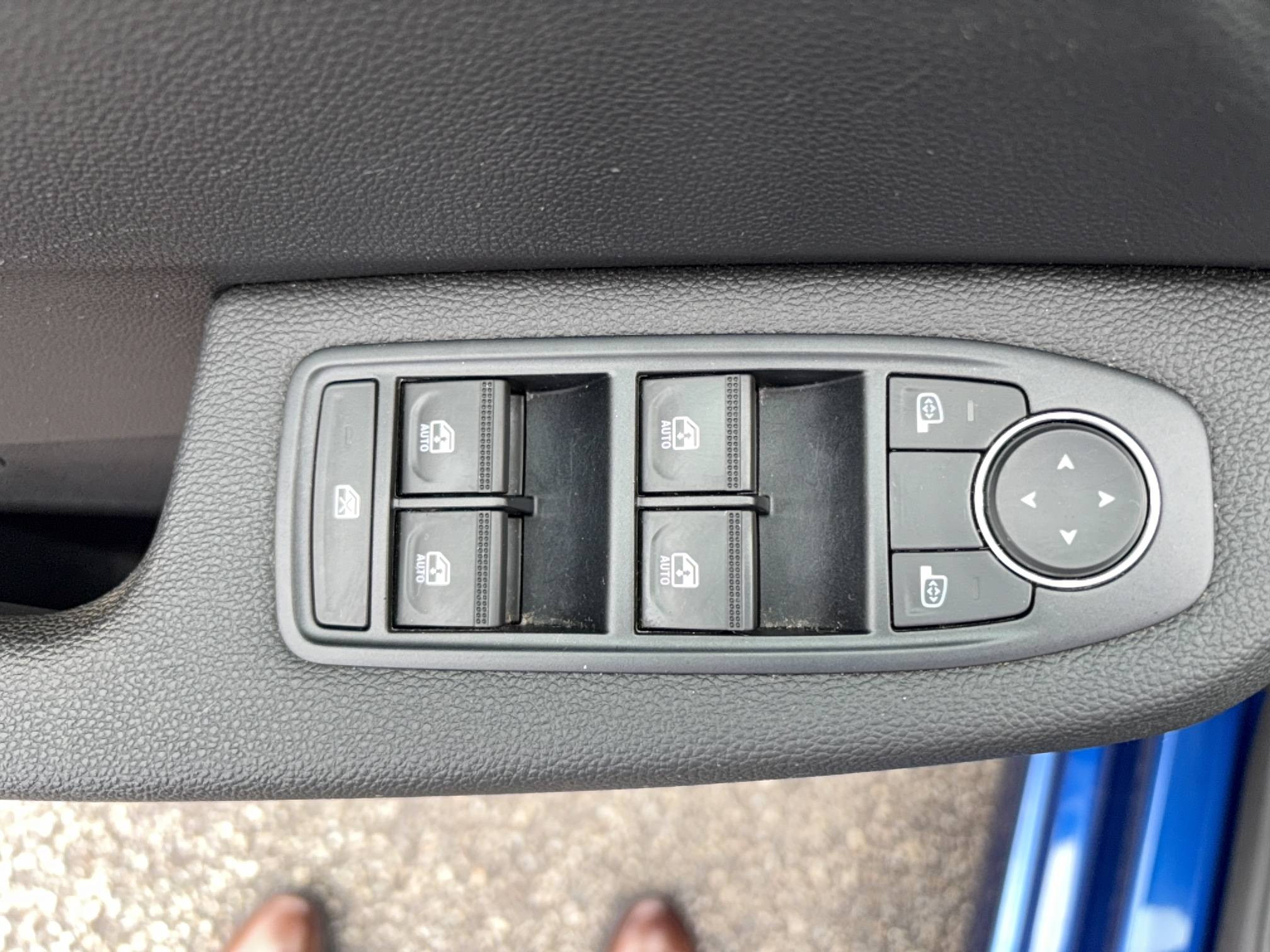Vente en ligne Renault Clio 5 Clio E-Tech full hybrid 145 au prix de 16 490 €