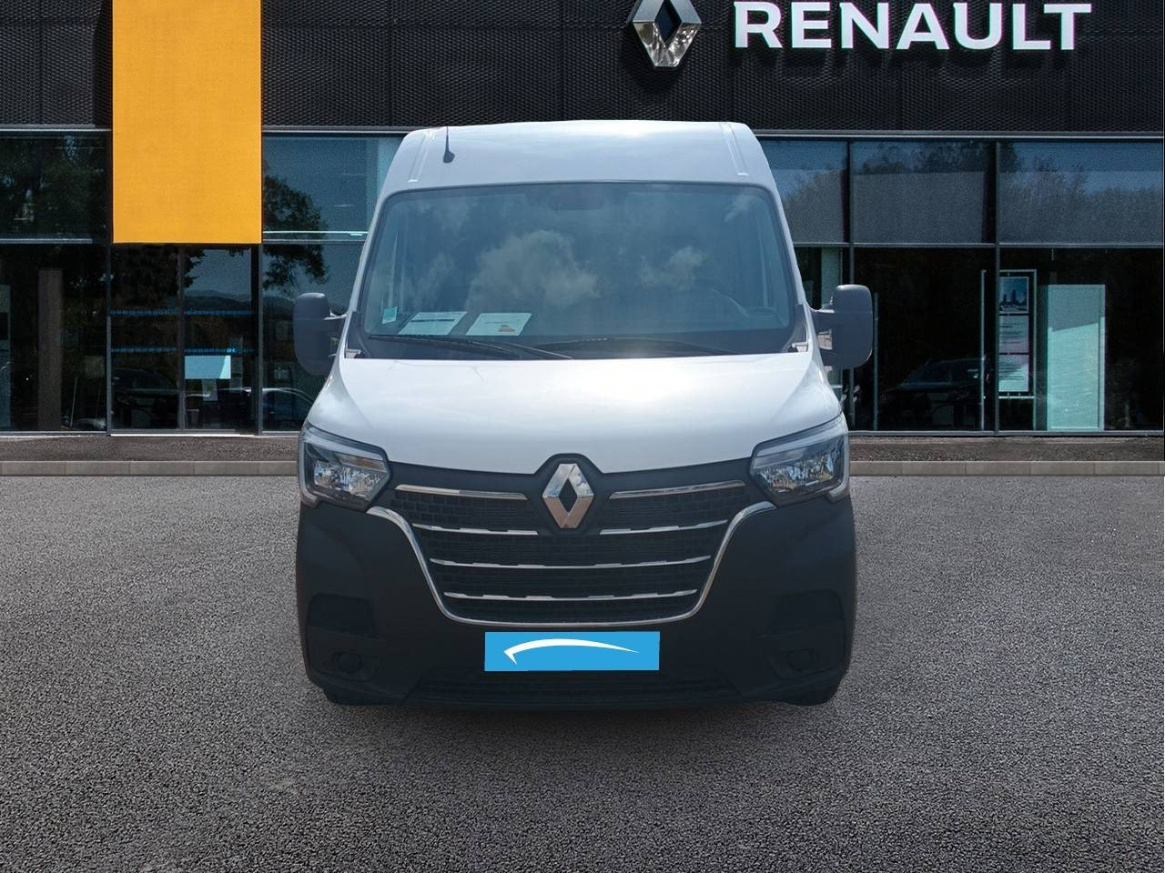 Vente en ligne Renault Master Fourgon MASTER FGN TRAC F3500 L2H2 BLUE DCI 135 au prix de 23 990 €