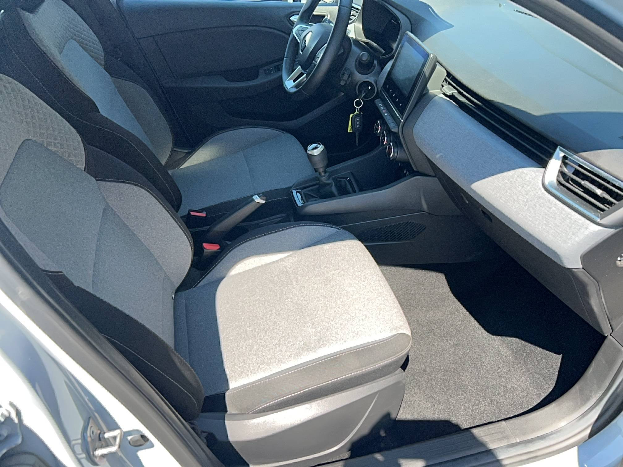 Vente en ligne Renault Clio 5 Clio TCe 90 au prix de 15 990 €