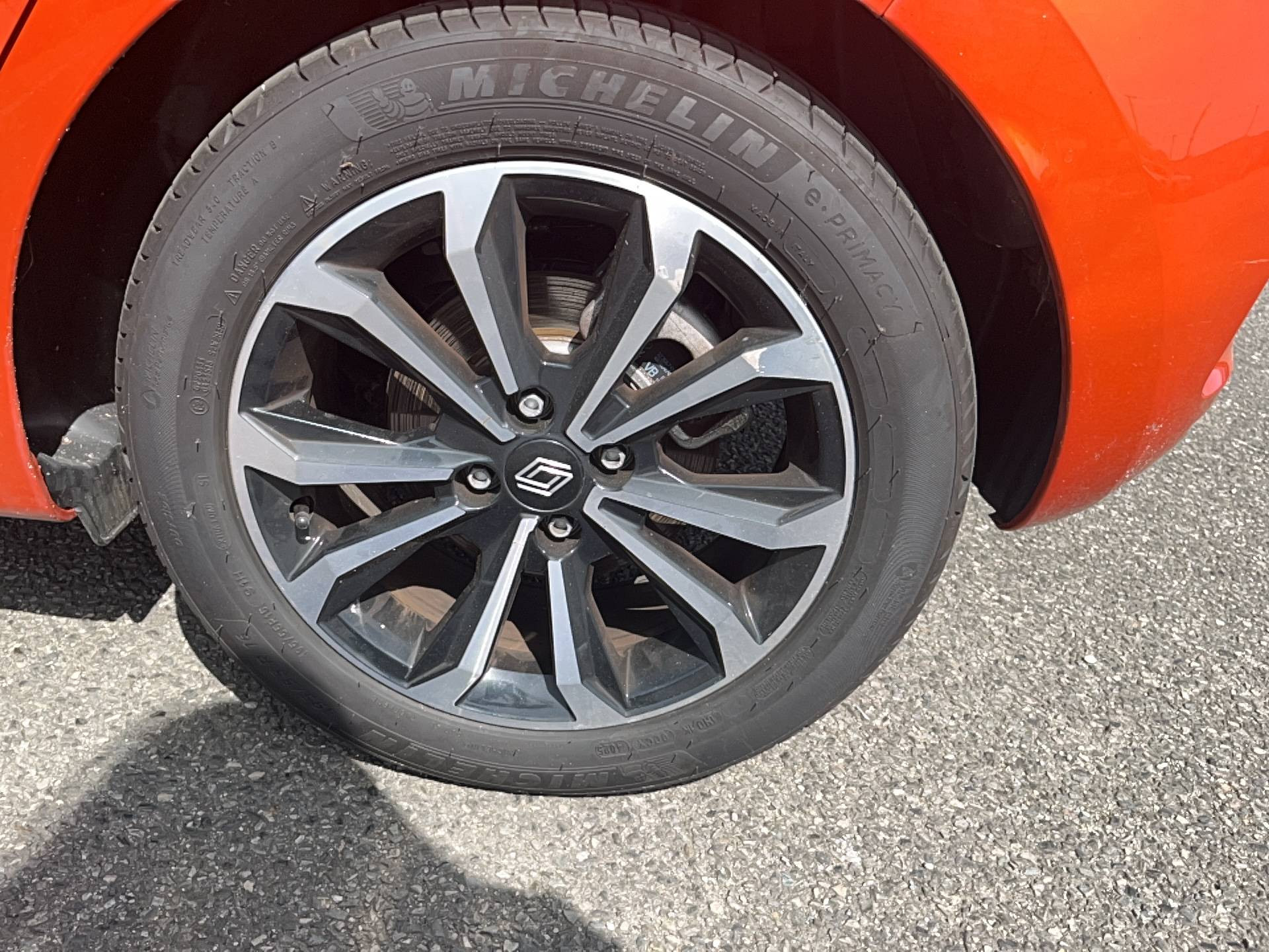 Vente en ligne Renault Clio 5 Clio E-Tech full hybrid 145 au prix de 18 990 €