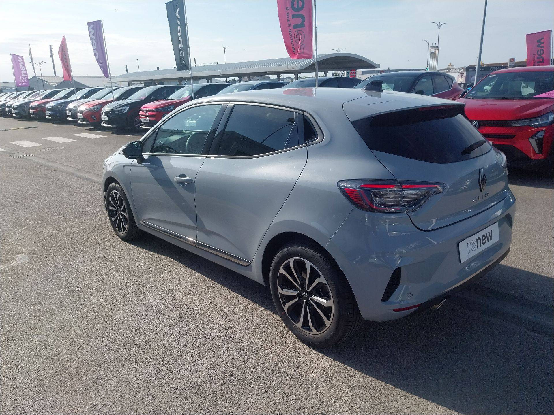 Vente en ligne Renault Clio 5 Clio Eco-G 100 ch GSR2 au prix de 17 990 €
