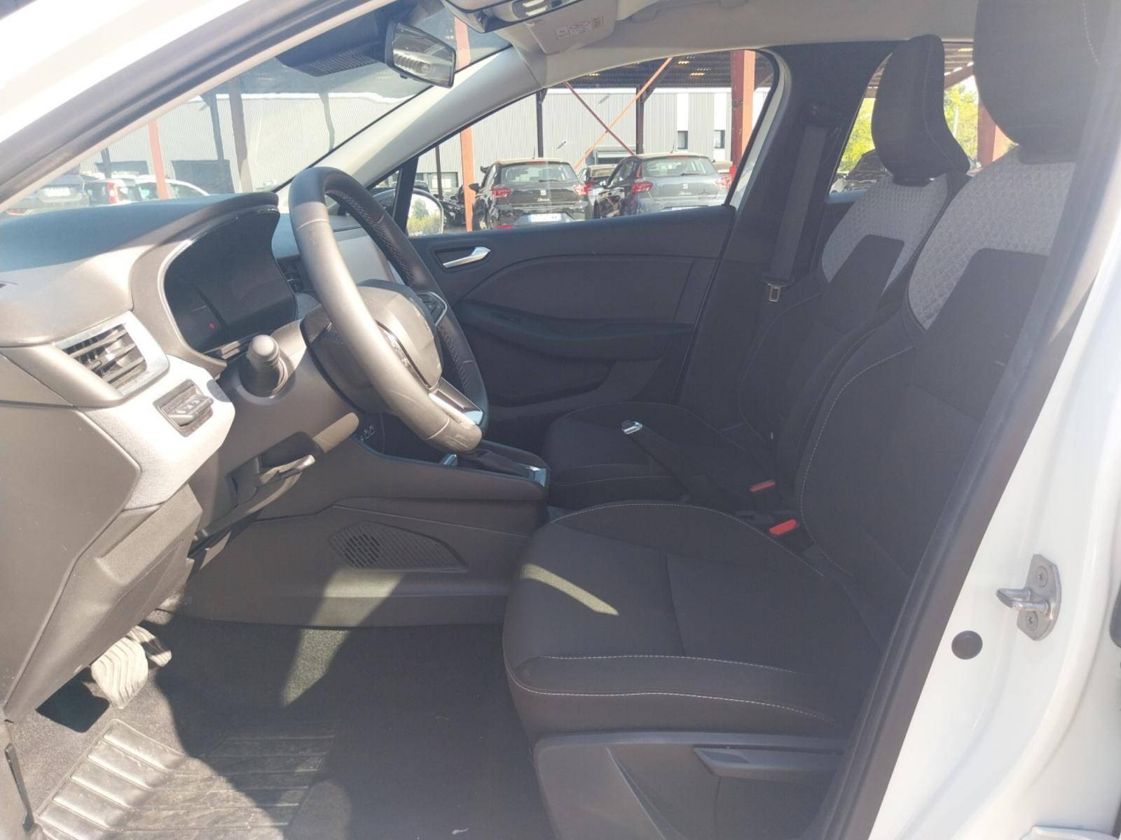 Vente en ligne Renault Clio 5 Clio E-Tech full hybrid 145 ch GSR2 au prix de 19 490 €