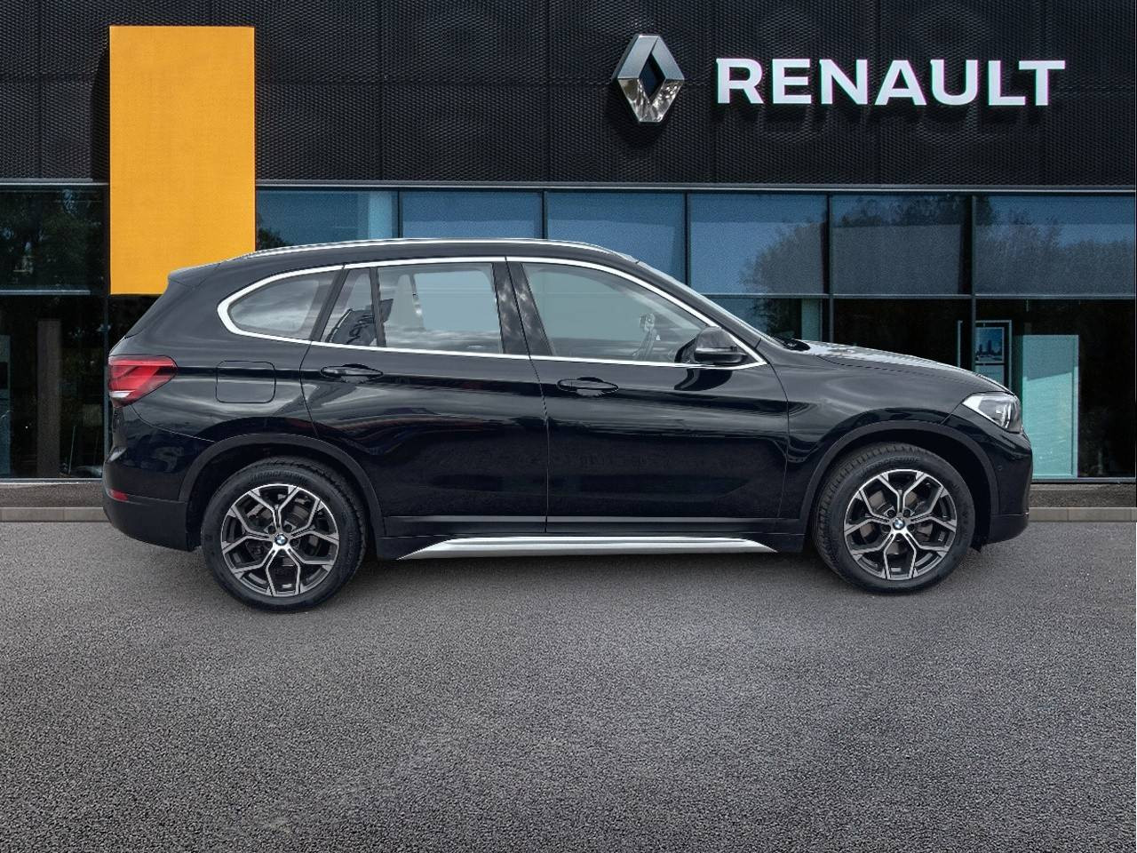 Vente en ligne Bmw X1 X1 sDrive 18i 136 ch DKG7 au prix de 21 990 €