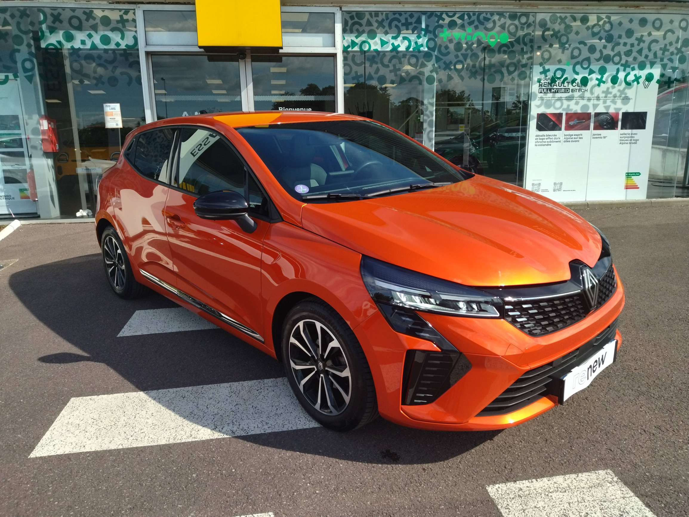 Vente en ligne Renault Clio 5 Clio TCe 90 au prix de 15 870 €