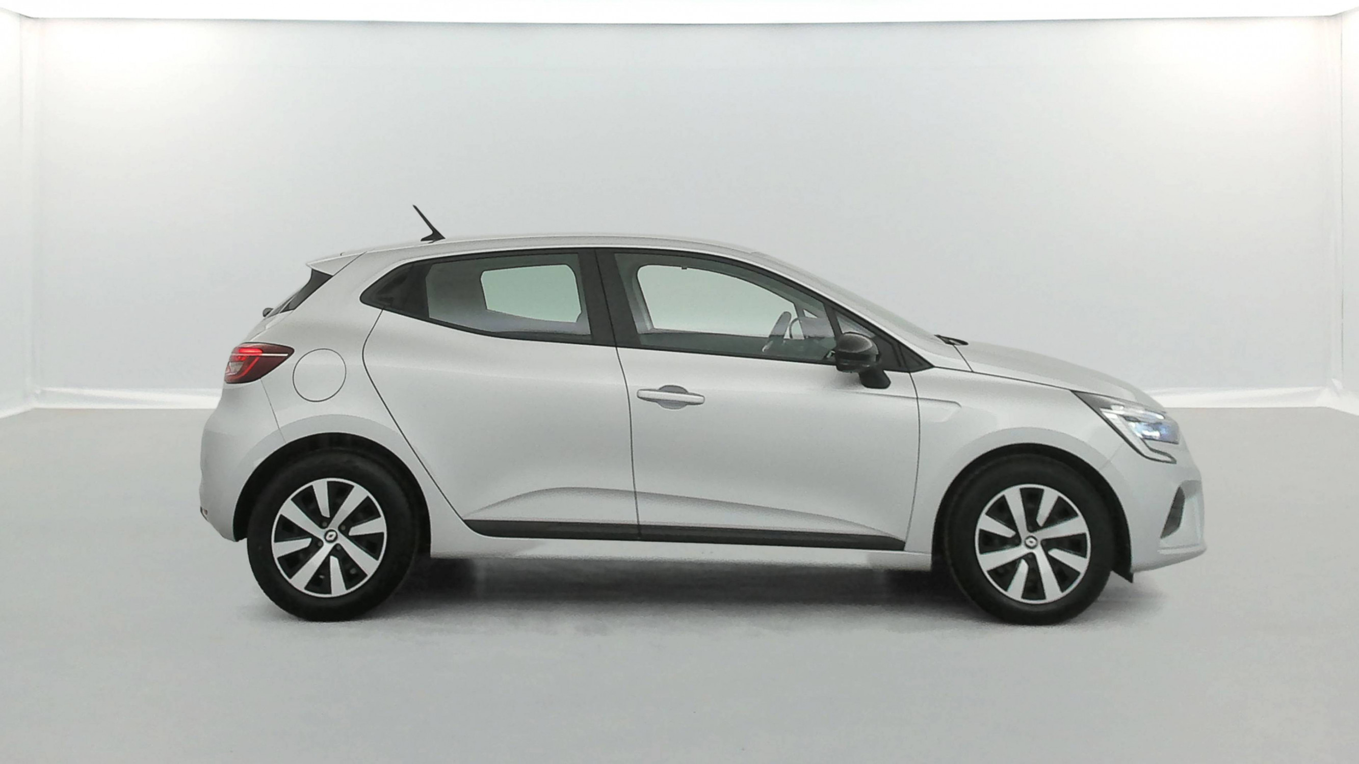 Vente en ligne Renault Clio 5 Clio TCe 90 au prix de 13 990 €