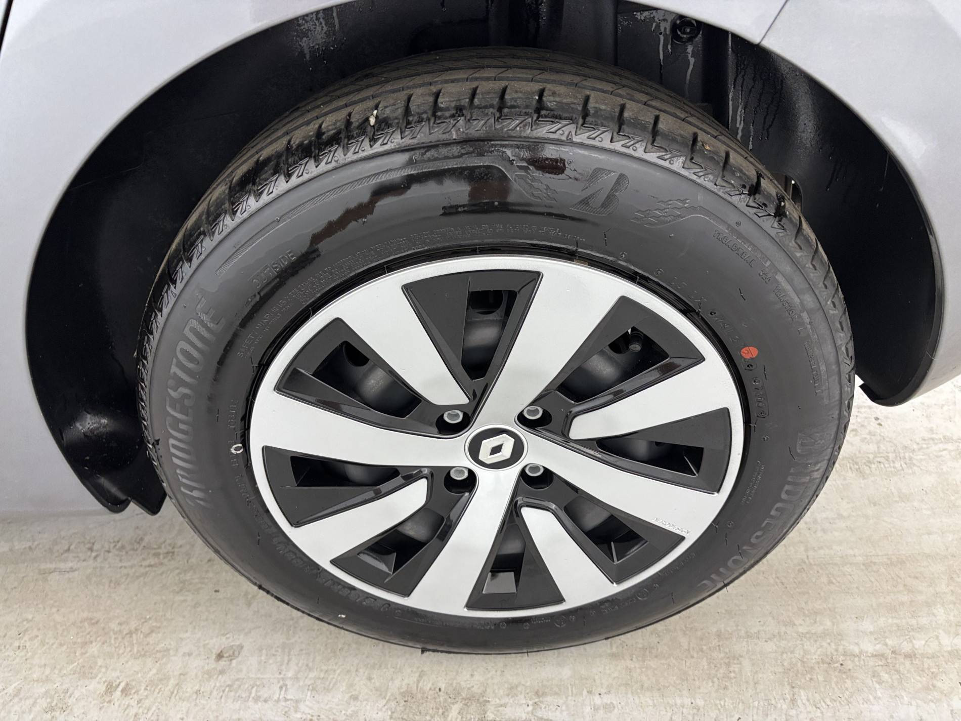 Vente en ligne Renault Clio 5 Clio TCe 90 au prix de 14 550 €
