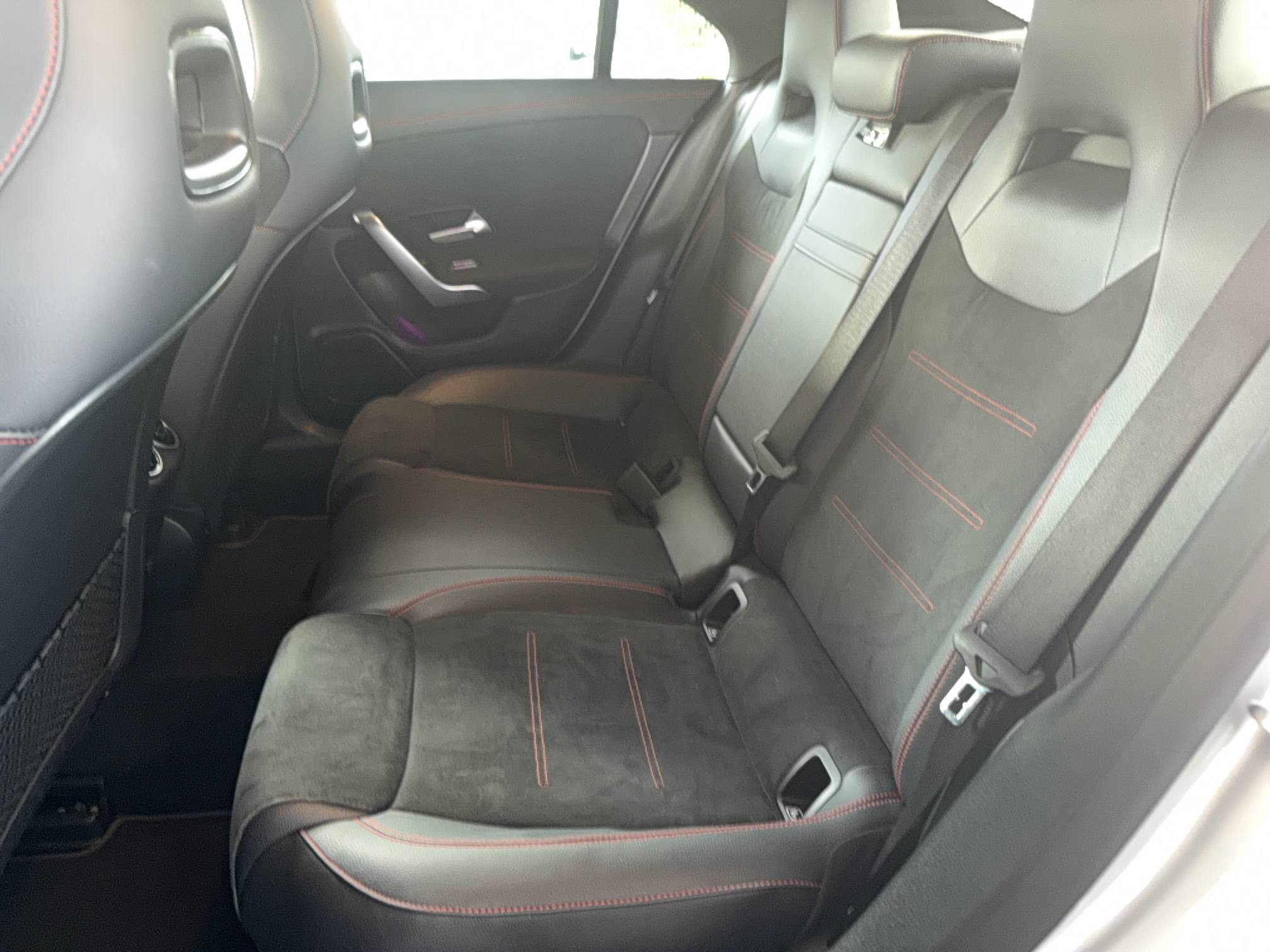 Vente en ligne Mercedes CLA Shooting Brake CLA Coupé 180 d 8G-DCT au prix de 25 990 €