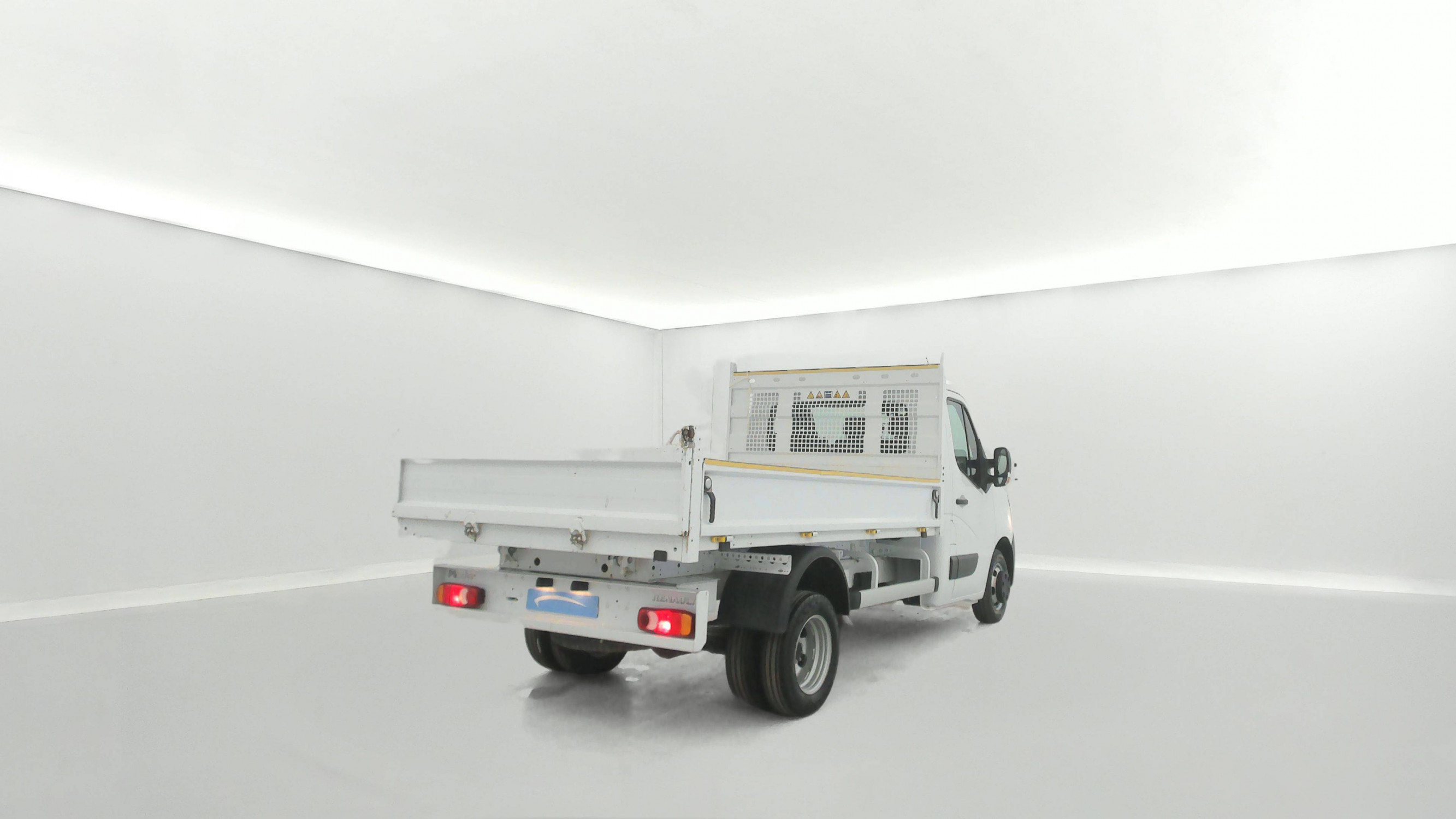 Vente en ligne Renault Master 3 Châssis Cabine MASTER CC PROP RJ3500 L2 PAFC BLUE DCI 130 EURO VI au prix de 32 880 €