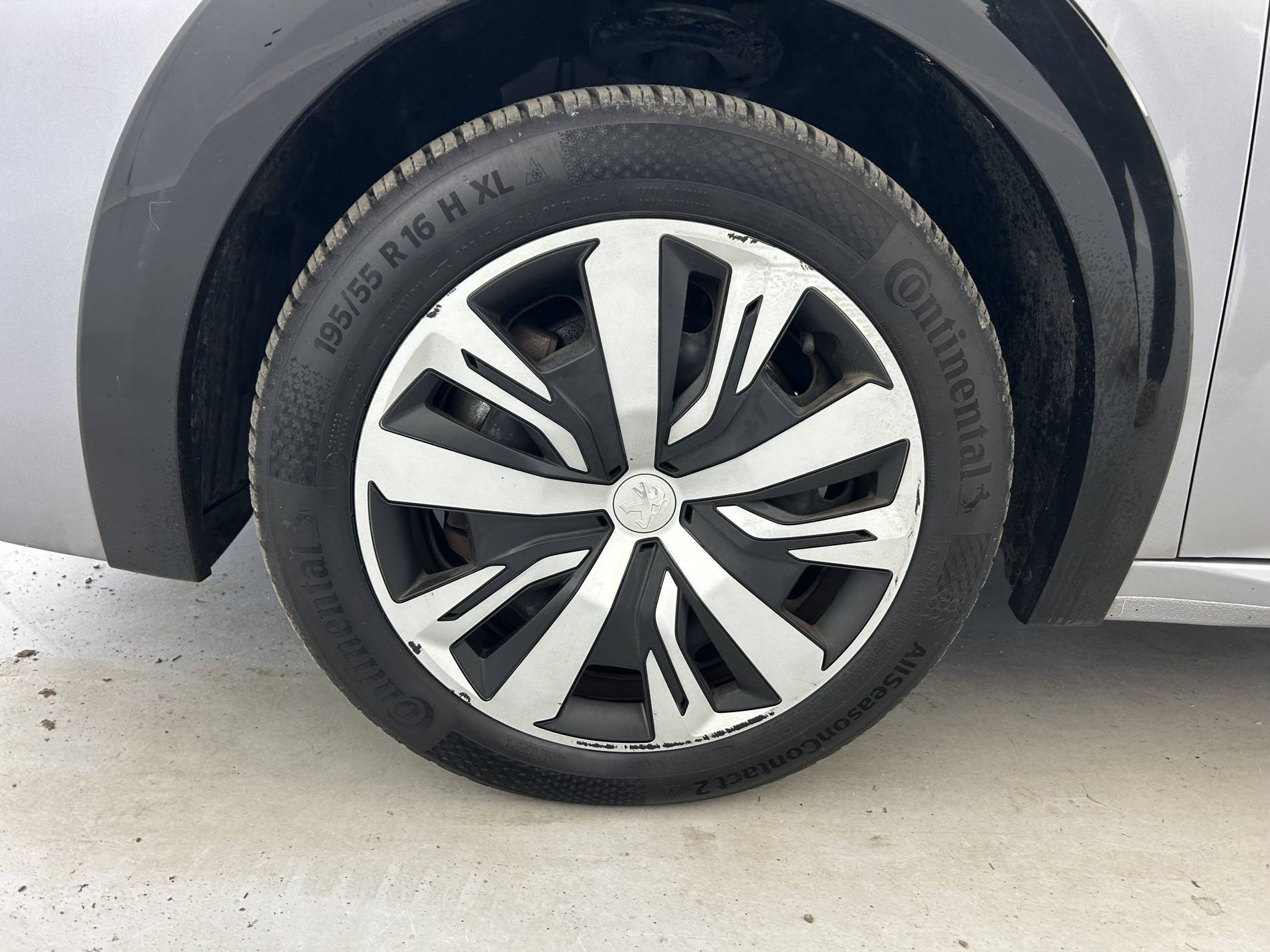 Vente en ligne Peugeot E-208 208 Electrique 50 kWh 136ch au prix de 12 390 €